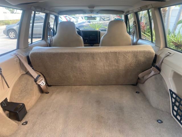 1996 Bright Jade (PC) /Dark Sand Jeep Cherokee Sport FL LOW MILES 77,388 4WD 4.0 6 CYL (1J4FJ68S2TL) with an 4.0L MPI I6 Engine engine, Automatic transmission, located at 4701 North Dixie Hwy, Pompano Beach, FL, 33064, (954) 422-2889, 26.240938, -80.123474 - OUR WEBPAGE FLORIDACARS1.COM HAS OVER 100 PHOTOS AND FREE CARFAX LINK 1996 JEEP CHEROKEE SPORT 4.0 6 CYL 4WD FL TITLE LOW MILES 77,388 VIN: 1J4FJ68S2TL171877 1 J 4 F J 6 8 S 2 T L 1 7 1 8 7 7 4 DOOR WAGON/SPORT UTILITY 4.0L I6 F GASOLINE REAR WHEEL DRIVE W/ 4X4 Top Features Cloth Seats Basic Feature - Photo#88