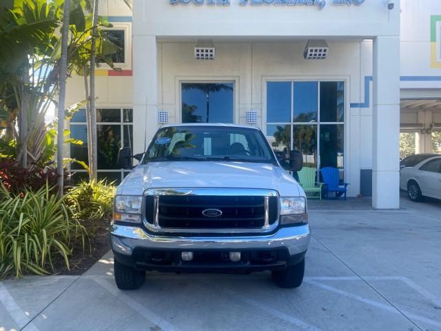 2001 Oxford White /Medium Graphite Ford Super Duty F-250 XLT 7.3 TURBO DIESEL 4WD (3FTNX21F41M) with an 7.3L DI V8 Turbo-Diesel Power Stroke Engine engine, Automatic transmission, located at 4701 North Dixie Hwy, Pompano Beach, FL, 33064, (954) 422-2889, 26.240938, -80.123474 - OUR WEBPAGE FLORIDACARS1.COM HAS OVER 100 PHOTOS AND FREE CARFAX LINK 2001 FORD F-250 SUPER DUTY XLT TURBO DIESEL ENGINE 4WD VIN: 3FTNX21F41MA06821 3 F T N X 2 1 F 4 1 M A 0 6 8 2 1 4 DOOR EXTENDED CAB PICKUP 7.3L V8 F DIESEL REAR WHEEL DRIVE W/ 4X4 Features 4WD/AWD ABS Brakes Air Conditioning AM/FM - Photo#26