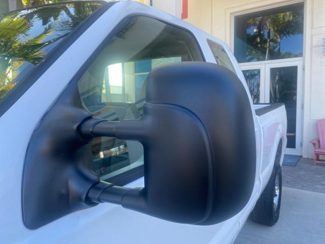 2001 Oxford White /Medium Graphite Ford Super Duty F-250 XLT 7.3 TURBO DIESEL 4WD (3FTNX21F41M) with an 7.3L DI V8 Turbo-Diesel Power Stroke Engine engine, Automatic transmission, located at 4701 North Dixie Hwy, Pompano Beach, FL, 33064, (954) 422-2889, 26.240938, -80.123474 - OUR WEBPAGE FLORIDACARS1.COM HAS OVER 100 PHOTOS AND FREE CARFAX LINK 2001 FORD F-250 SUPER DUTY XLT TURBO DIESEL ENGINE 4WD VIN: 3FTNX21F41MA06821 3 F T N X 2 1 F 4 1 M A 0 6 8 2 1 4 DOOR EXTENDED CAB PICKUP 7.3L V8 F DIESEL REAR WHEEL DRIVE W/ 4X4 Features 4WD/AWD ABS Brakes Air Conditioning AM/FM - Photo#39