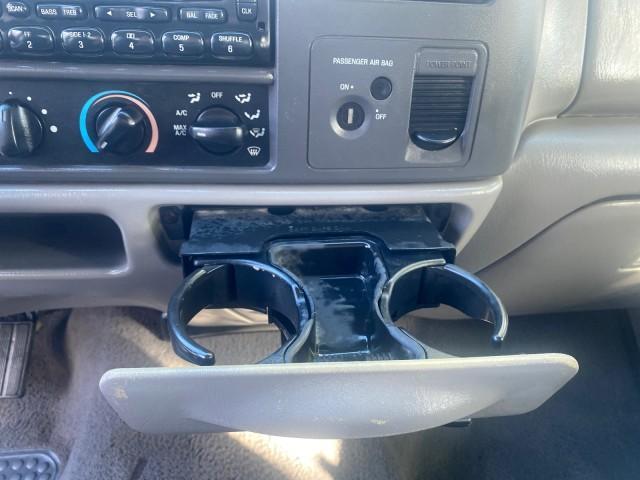 2001 Oxford White /Medium Graphite Ford Super Duty F-250 XLT 7.3 TURBO DIESEL 4WD (3FTNX21F41M) with an 7.3L DI V8 Turbo-Diesel Power Stroke Engine engine, Automatic transmission, located at 4701 North Dixie Hwy, Pompano Beach, FL, 33064, (954) 422-2889, 26.240938, -80.123474 - OUR WEBPAGE FLORIDACARS1.COM HAS OVER 100 PHOTOS AND FREE CARFAX LINK 2001 FORD F-250 SUPER DUTY XLT TURBO DIESEL ENGINE 4WD VIN: 3FTNX21F41MA06821 3 F T N X 2 1 F 4 1 M A 0 6 8 2 1 4 DOOR EXTENDED CAB PICKUP 7.3L V8 F DIESEL REAR WHEEL DRIVE W/ 4X4 Features 4WD/AWD ABS Brakes Air Conditioning AM/FM - Photo#61