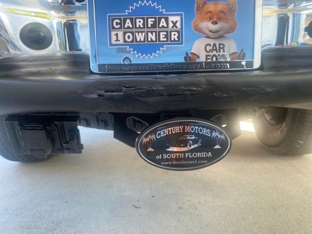 2001 Oxford White /Medium Graphite Ford Super Duty F-250 XLT 7.3 TURBO DIESEL 4WD (3FTNX21F41M) with an 7.3L DI V8 Turbo-Diesel Power Stroke Engine engine, Automatic transmission, located at 4701 North Dixie Hwy, Pompano Beach, FL, 33064, (954) 422-2889, 26.240938, -80.123474 - OUR WEBPAGE FLORIDACARS1.COM HAS OVER 100 PHOTOS AND FREE CARFAX LINK 2001 FORD F-250 SUPER DUTY XLT TURBO DIESEL ENGINE 4WD VIN: 3FTNX21F41MA06821 3 F T N X 2 1 F 4 1 M A 0 6 8 2 1 4 DOOR EXTENDED CAB PICKUP 7.3L V8 F DIESEL REAR WHEEL DRIVE W/ 4X4 Features 4WD/AWD ABS Brakes Air Conditioning AM/FM - Photo#87