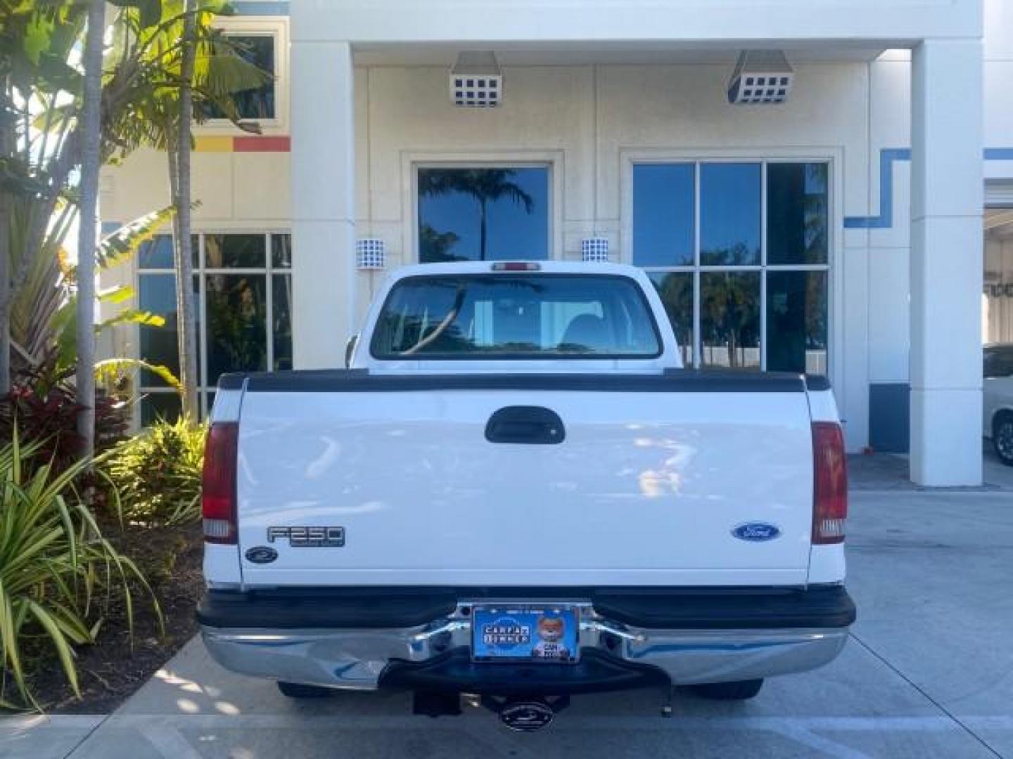 2001 Oxford White /Medium Graphite Ford Super Duty F-250 XLT 7.3 TURBO DIESEL 4WD (3FTNX21F41M) with an 7.3L DI V8 Turbo-Diesel Power Stroke Engine engine, Automatic transmission, located at 4701 North Dixie Hwy, Pompano Beach, FL, 33064, (954) 422-2889, 26.240938, -80.123474 - OUR WEBPAGE FLORIDACARS1.COM HAS OVER 100 PHOTOS AND FREE CARFAX LINK 2001 FORD F-250 SUPER DUTY XLT TURBO DIESEL ENGINE 4WD VIN: 3FTNX21F41MA06821 3 F T N X 2 1 F 4 1 M A 0 6 8 2 1 4 DOOR EXTENDED CAB PICKUP 7.3L V8 F DIESEL REAR WHEEL DRIVE W/ 4X4 Features 4WD/AWD ABS Brakes Air Conditioning AM/FM - Photo#96