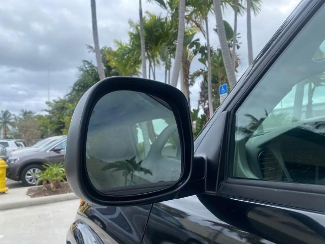 2004 Black /Gray Toyota Tundra SR5 1 OWNER 4WD XTRA CAB STEP SIDE (5TBBT44124S) with an 4.7L DOHC EFI 32-Valve V8 i-Force Engine engine, Automatic transmission, located at 4701 North Dixie Hwy, Pompano Beach, FL, 33064, (954) 422-2889, 26.240938, -80.123474 - OUR WEBPAGE FLORIDACARS1.COM HAS OVER 100 PHOTOS AND FREE CARFAX LINK 2004 TOYOTA TUNDRA SR5 4WD 1 OWNER VIN: 5TBBT44124S444633 5 T B B T 4 4 1 2 4 S 4 4 4 6 3 3 4 DOOR EXTENDED CAB PICKUP 4.7L V8 F DOHC 32V GASOLINE 18 MPG REAR WHEEL DRIVE W/ 4X4 Features 4WD/AWD ABS Brakes Air Conditioning Alloy W - Photo#40