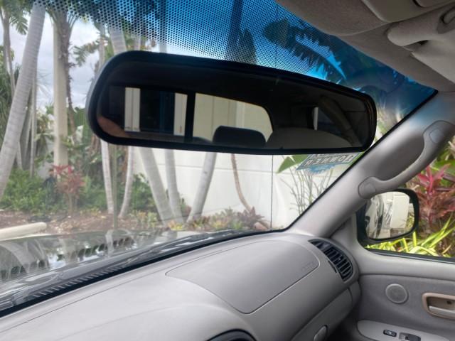 2004 Black /Gray Toyota Tundra SR5 1 OWNER 4WD XTRA CAB STEP SIDE (5TBBT44124S) with an 4.7L DOHC EFI 32-Valve V8 i-Force Engine engine, Automatic transmission, located at 4701 North Dixie Hwy, Pompano Beach, FL, 33064, (954) 422-2889, 26.240938, -80.123474 - OUR WEBPAGE FLORIDACARS1.COM HAS OVER 100 PHOTOS AND FREE CARFAX LINK 2004 TOYOTA TUNDRA SR5 4WD 1 OWNER VIN: 5TBBT44124S444633 5 T B B T 4 4 1 2 4 S 4 4 4 6 3 3 4 DOOR EXTENDED CAB PICKUP 4.7L V8 F DOHC 32V GASOLINE 18 MPG REAR WHEEL DRIVE W/ 4X4 Features 4WD/AWD ABS Brakes Air Conditioning Alloy W - Photo#65