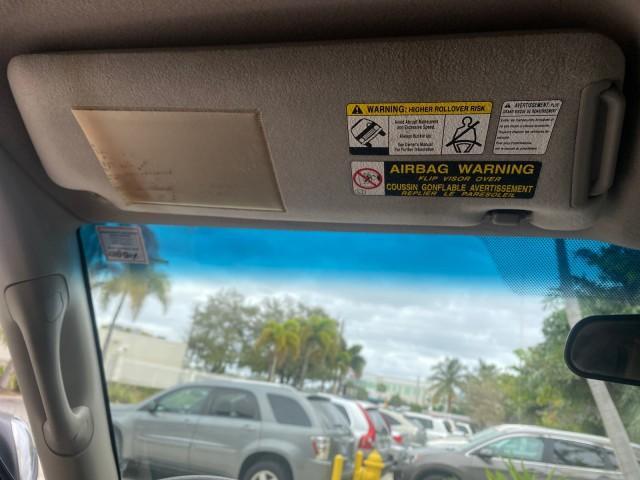2004 Black /Gray Toyota Tundra SR5 1 OWNER 4WD XTRA CAB STEP SIDE (5TBBT44124S) with an 4.7L DOHC EFI 32-Valve V8 i-Force Engine engine, Automatic transmission, located at 4701 North Dixie Hwy, Pompano Beach, FL, 33064, (954) 422-2889, 26.240938, -80.123474 - OUR WEBPAGE FLORIDACARS1.COM HAS OVER 100 PHOTOS AND FREE CARFAX LINK 2004 TOYOTA TUNDRA SR5 4WD 1 OWNER VIN: 5TBBT44124S444633 5 T B B T 4 4 1 2 4 S 4 4 4 6 3 3 4 DOOR EXTENDED CAB PICKUP 4.7L V8 F DOHC 32V GASOLINE 18 MPG REAR WHEEL DRIVE W/ 4X4 Features 4WD/AWD ABS Brakes Air Conditioning Alloy W - Photo#66