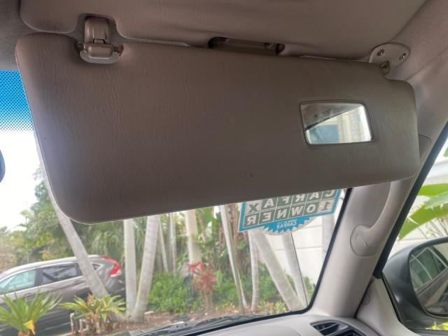 2004 Black /Gray Toyota Tundra SR5 1 OWNER 4WD XTRA CAB STEP SIDE (5TBBT44124S) with an 4.7L DOHC EFI 32-Valve V8 i-Force Engine engine, Automatic transmission, located at 4701 North Dixie Hwy, Pompano Beach, FL, 33064, (954) 422-2889, 26.240938, -80.123474 - OUR WEBPAGE FLORIDACARS1.COM HAS OVER 100 PHOTOS AND FREE CARFAX LINK 2004 TOYOTA TUNDRA SR5 4WD 1 OWNER VIN: 5TBBT44124S444633 5 T B B T 4 4 1 2 4 S 4 4 4 6 3 3 4 DOOR EXTENDED CAB PICKUP 4.7L V8 F DOHC 32V GASOLINE 18 MPG REAR WHEEL DRIVE W/ 4X4 Features 4WD/AWD ABS Brakes Air Conditioning Alloy W - Photo#70