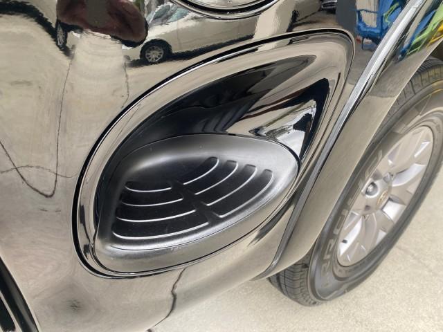 2004 Black /Gray Toyota Tundra SR5 1 OWNER 4WD XTRA CAB STEP SIDE (5TBBT44124S) with an 4.7L DOHC EFI 32-Valve V8 i-Force Engine engine, Automatic transmission, located at 4701 North Dixie Hwy, Pompano Beach, FL, 33064, (954) 422-2889, 26.240938, -80.123474 - OUR WEBPAGE FLORIDACARS1.COM HAS OVER 100 PHOTOS AND FREE CARFAX LINK 2004 TOYOTA TUNDRA SR5 4WD 1 OWNER VIN: 5TBBT44124S444633 5 T B B T 4 4 1 2 4 S 4 4 4 6 3 3 4 DOOR EXTENDED CAB PICKUP 4.7L V8 F DOHC 32V GASOLINE 18 MPG REAR WHEEL DRIVE W/ 4X4 Features 4WD/AWD ABS Brakes Air Conditioning Alloy W - Photo#80