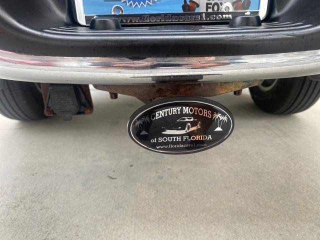 2004 Black /Gray Toyota Tundra SR5 1 OWNER 4WD XTRA CAB STEP SIDE (5TBBT44124S) with an 4.7L DOHC EFI 32-Valve V8 i-Force Engine engine, Automatic transmission, located at 4701 North Dixie Hwy, Pompano Beach, FL, 33064, (954) 422-2889, 26.240938, -80.123474 - OUR WEBPAGE FLORIDACARS1.COM HAS OVER 100 PHOTOS AND FREE CARFAX LINK 2004 TOYOTA TUNDRA SR5 4WD 1 OWNER VIN: 5TBBT44124S444633 5 T B B T 4 4 1 2 4 S 4 4 4 6 3 3 4 DOOR EXTENDED CAB PICKUP 4.7L V8 F DOHC 32V GASOLINE 18 MPG REAR WHEEL DRIVE W/ 4X4 Features 4WD/AWD ABS Brakes Air Conditioning Alloy W - Photo#97