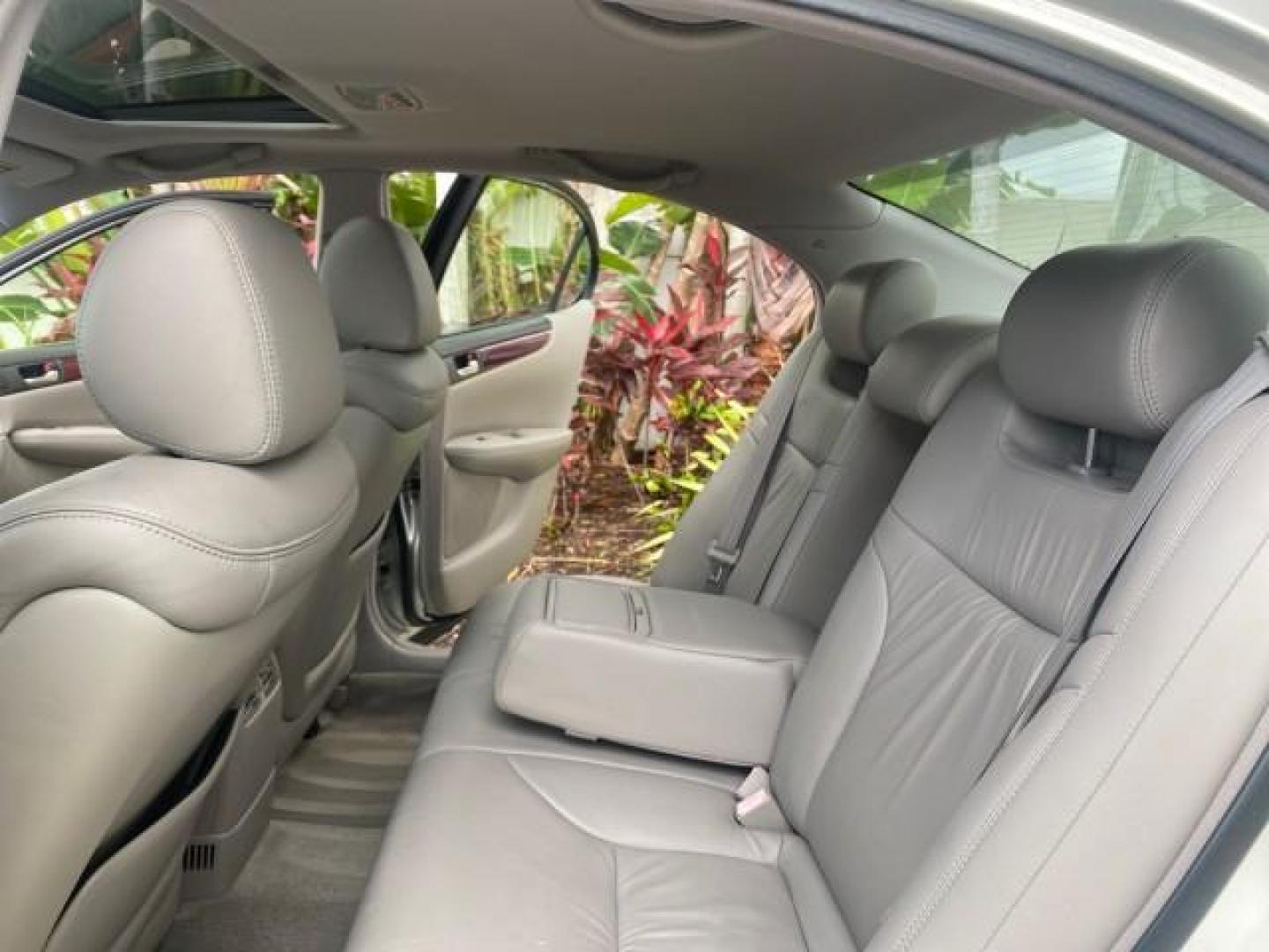 2004 Millennium Silver Metallic /Light Charcoal Lexus ES 330 LOW MILES 74,701 SUNROOF (JTHBA30G745) with an 3.3L DOHC EFI 24-Valve V6 Engine engine, Automatic transmission, located at 4701 North Dixie Hwy, Pompano Beach, FL, 33064, (954) 422-2889, 26.240938, -80.123474 - OUR WEBPAGE FLORIDACARS1.COM HAS OVER 100 PHOTOS AND FREE CARFAX LINK 2004 LEXUS ES 330 ORIGINAL PRICE NEW $32,384 VIN: JTHBA30G745034416 J T H B A 3 0 G 7 4 5 0 3 4 4 1 6 SEDAN 4 DR 3.3L V6 F 24V GASOLINE 29 MPG FRONT WHEEL DRIVE Features ABS Brakes Air Conditioning Alloy Wheels AM/FM Stereo Automa - Photo#14