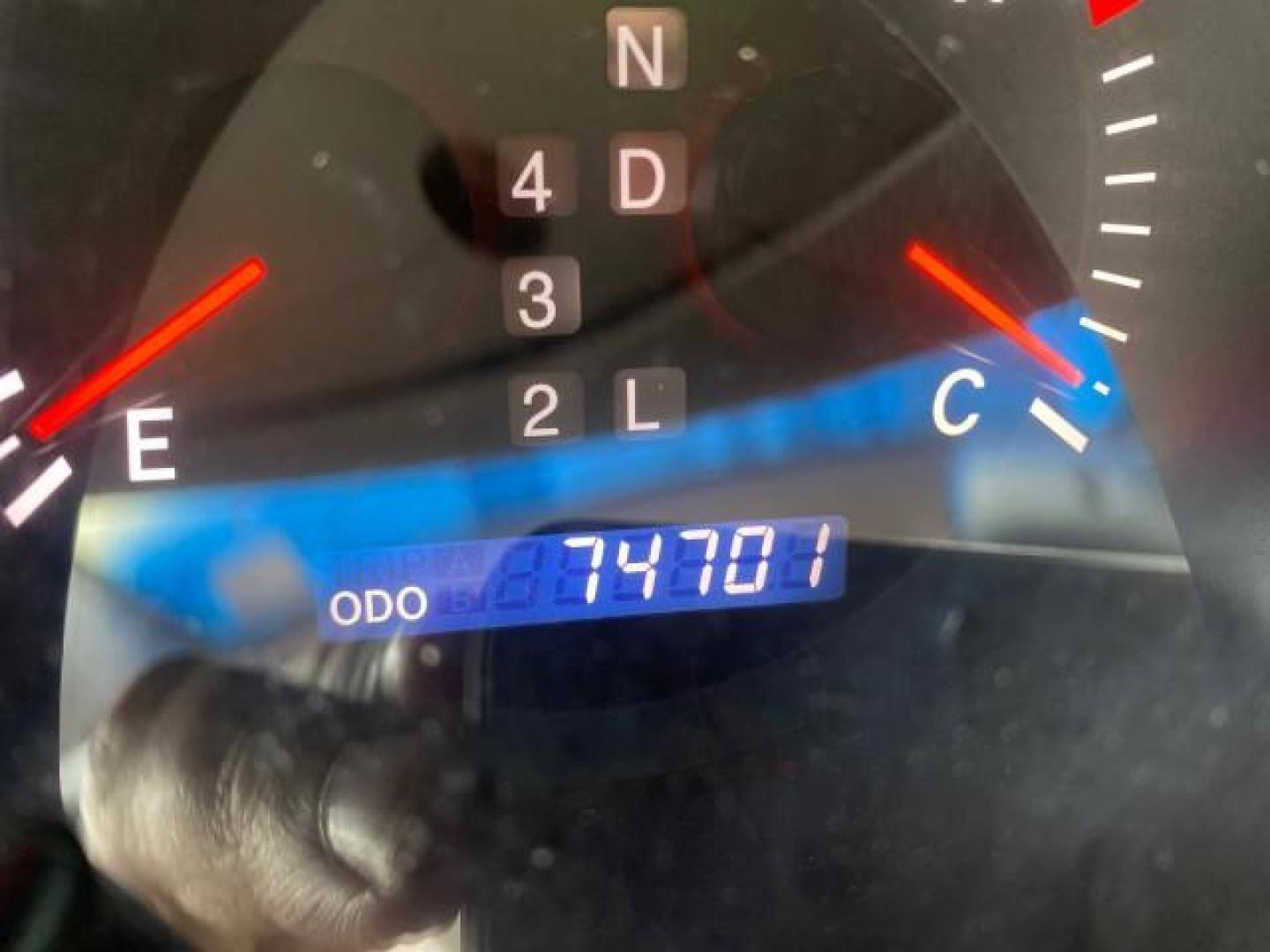 2004 Millennium Silver Metallic /Light Charcoal Lexus ES 330 LOW MILES 74,701 SUNROOF (JTHBA30G745) with an 3.3L DOHC EFI 24-Valve V6 Engine engine, Automatic transmission, located at 4701 North Dixie Hwy, Pompano Beach, FL, 33064, (954) 422-2889, 26.240938, -80.123474 - OUR WEBPAGE FLORIDACARS1.COM HAS OVER 100 PHOTOS AND FREE CARFAX LINK 2004 LEXUS ES 330 ORIGINAL PRICE NEW $32,384 VIN: JTHBA30G745034416 J T H B A 3 0 G 7 4 5 0 3 4 4 1 6 SEDAN 4 DR 3.3L V6 F 24V GASOLINE 29 MPG FRONT WHEEL DRIVE Features ABS Brakes Air Conditioning Alloy Wheels AM/FM Stereo Automa - Photo#18