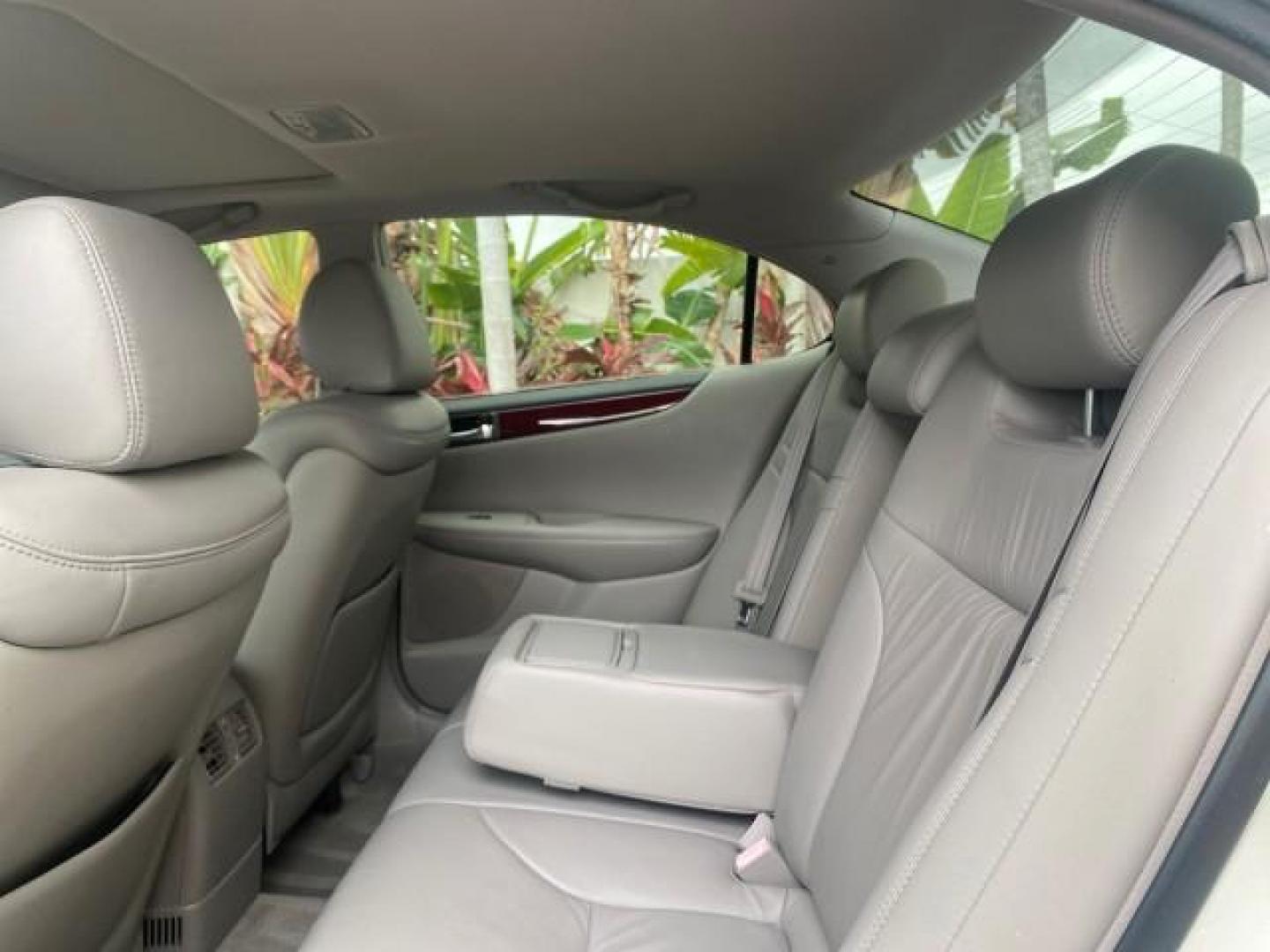 2004 Millennium Silver Metallic /Light Charcoal Lexus ES 330 LOW MILES 74,701 SUNROOF (JTHBA30G745) with an 3.3L DOHC EFI 24-Valve V6 Engine engine, Automatic transmission, located at 4701 North Dixie Hwy, Pompano Beach, FL, 33064, (954) 422-2889, 26.240938, -80.123474 - OUR WEBPAGE FLORIDACARS1.COM HAS OVER 100 PHOTOS AND FREE CARFAX LINK 2004 LEXUS ES 330 ORIGINAL PRICE NEW $32,384 VIN: JTHBA30G745034416 J T H B A 3 0 G 7 4 5 0 3 4 4 1 6 SEDAN 4 DR 3.3L V6 F 24V GASOLINE 29 MPG FRONT WHEEL DRIVE Features ABS Brakes Air Conditioning Alloy Wheels AM/FM Stereo Automa - Photo#74