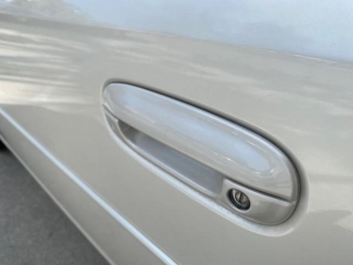 2006 White Diamond /Cashmere Cadillac CTS LOW MILES 39,799 1 OWNER SUNROOF (1G6DP577360) with an 3.6L V6 VVT Engine engine, Automatic transmission, located at 4701 North Dixie Hwy, Pompano Beach, FL, 33064, (954) 422-2889, 26.240938, -80.123474 - OUR WEBPAGE FLORIDACARS1.COM HAS OVER 100 PHOTOS AND FREE CARFAX LINK 2006 CADILLAC CTS 1 OWNER ORIGINAL PRICE NEW $33,170 VIN: 1G6DP577360107116 1 G 6 D P 5 7 7 3 6 0 1 0 7 1 1 6 SEDAN 4 DR 3.6L V6 F GASOLINE 27 MPG REAR WHEEL DRIVE Features ABS Brakes Air Conditioning Alloy Wheels AM/FM Stereo Aut - Photo#38