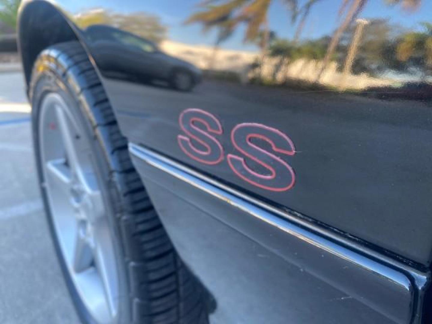 2002 Black /Ebony Chevrolet Camaro Z28 CONV 6 SPD LOW MILES 29,016 (2G1FP32G622) with an 5.7L SFI V8 Engine engine, Manual transmission, located at 4701 North Dixie Hwy, Pompano Beach, FL, 33064, (954) 422-2889, 26.240938, -80.123474 - OUR WEBPAGE FLORIDACARS1.COM HAS OVER 100 PHOTOS AND FREE CARFAX LINK 2002 CHEVROLET CAMARO Z28 6 SPEED ALL ORIGINAL PAINT VERY LOW MILES VIN: 2G1FP32G622129985 2 G 1 F P 3 2 G 6 2 2 1 2 9 9 8 5 CONVERTIBLE 5.7L V8 F OHV GASOLINE 25 MPG REAR WHEEL DRIVE Features ABS Brakes Air Conditioning Alloy Whe - Photo#60