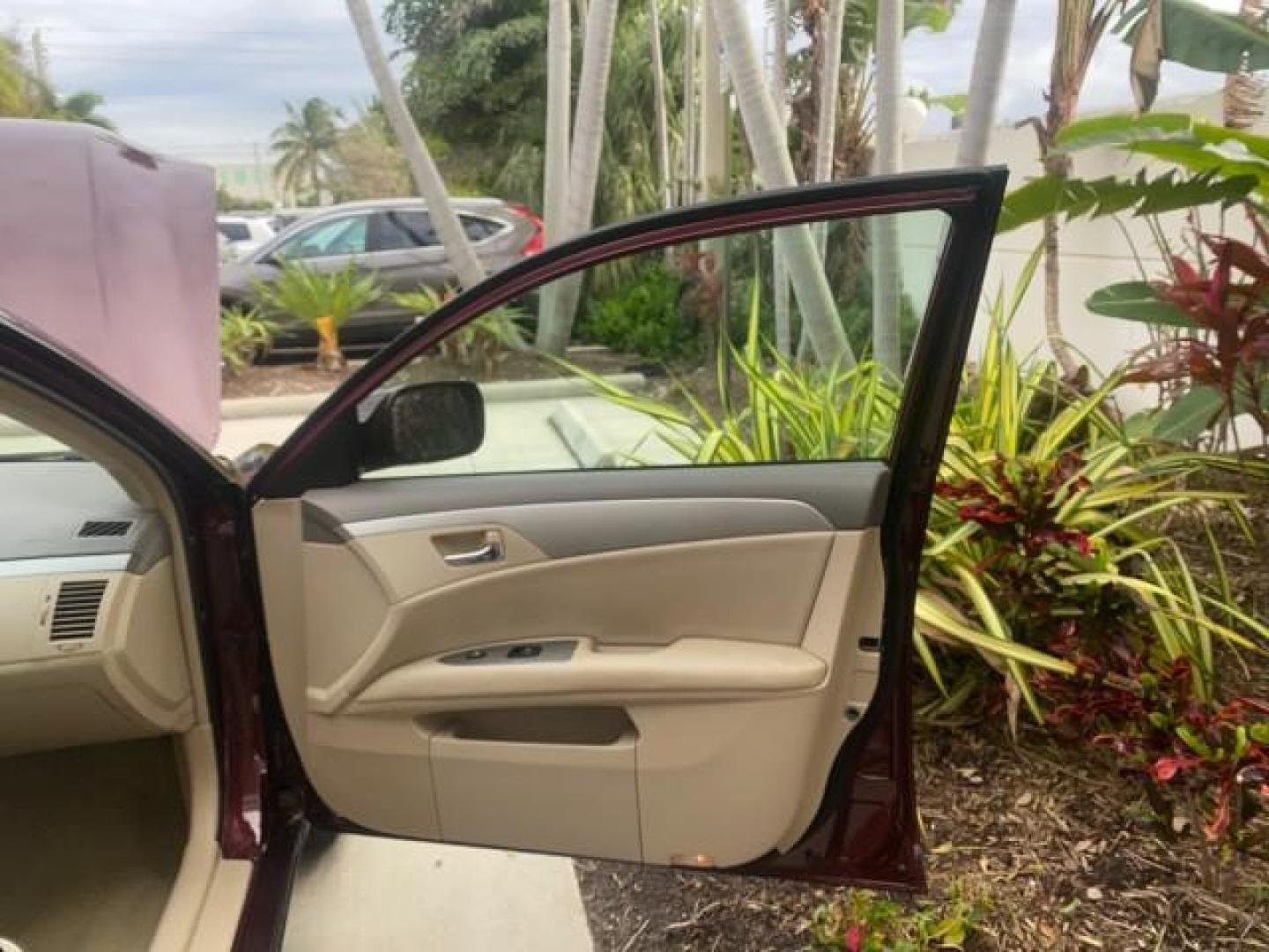 2008 Cassis Pearl /Ivory Toyota Avalon XL 1 OWNER LOW MILES 77,161 FL (4T1BK36B28U) with an 3.5L DOHC EFI 24-Valve V6 Engine engine, Automatic transmission, located at 4701 North Dixie Hwy, Pompano Beach, FL, 33064, (954) 422-2889, 26.240938, -80.123474 - OUR WEBPAGE FLORIDACARS1.COM HAS OVER 100 PHOTOS AND FREE CARFAX LINK 2008 TOYOTA AVALON TOURING 1 OWNER TIRES ARE LIKE NEW NON SMOKER CLOTH VIN: 4T1BK36B28U286740 4 T 1 B K 3 6 B 2 8 U 2 8 6 7 4 0 SEDAN 4 DR 3.5L V6 F DOHC 24V GASOLINE 28 MPG FRONT WHEEL DRIVE Features ABS Brakes Air Conditioning A - Photo#11