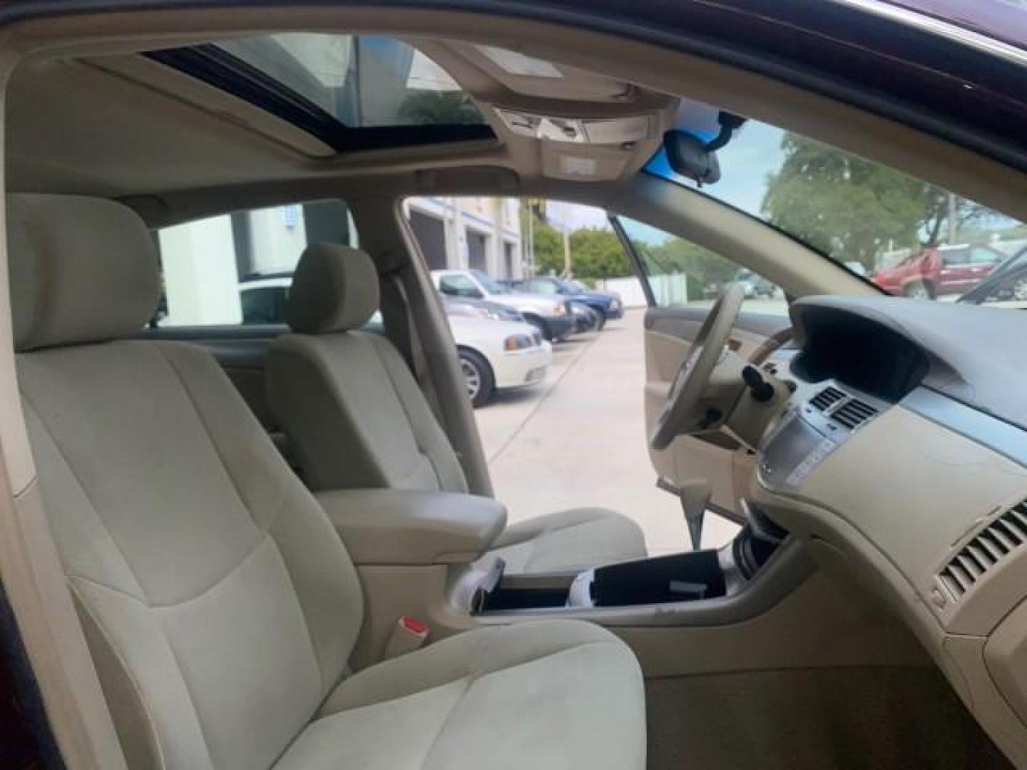2008 Cassis Pearl /Ivory Toyota Avalon XL 1 OWNER LOW MILES 77,161 FL (4T1BK36B28U) with an 3.5L DOHC EFI 24-Valve V6 Engine engine, Automatic transmission, located at 4701 North Dixie Hwy, Pompano Beach, FL, 33064, (954) 422-2889, 26.240938, -80.123474 - OUR WEBPAGE FLORIDACARS1.COM HAS OVER 100 PHOTOS AND FREE CARFAX LINK 2008 TOYOTA AVALON TOURING 1 OWNER TIRES ARE LIKE NEW NON SMOKER CLOTH VIN: 4T1BK36B28U286740 4 T 1 B K 3 6 B 2 8 U 2 8 6 7 4 0 SEDAN 4 DR 3.5L V6 F DOHC 24V GASOLINE 28 MPG FRONT WHEEL DRIVE Features ABS Brakes Air Conditioning A - Photo#12