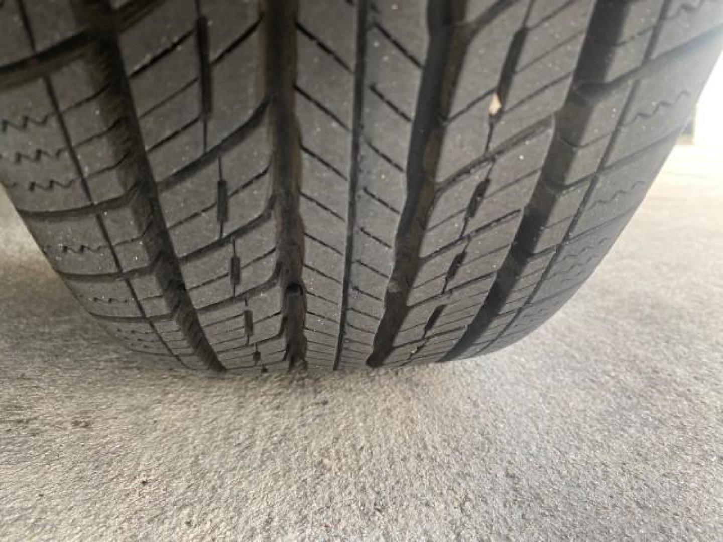 2008 Cassis Pearl /Ivory Toyota Avalon XL 1 OWNER LOW MILES 77,161 FL (4T1BK36B28U) with an 3.5L DOHC EFI 24-Valve V6 Engine engine, Automatic transmission, located at 4701 North Dixie Hwy, Pompano Beach, FL, 33064, (954) 422-2889, 26.240938, -80.123474 - OUR WEBPAGE FLORIDACARS1.COM HAS OVER 100 PHOTOS AND FREE CARFAX LINK 2008 TOYOTA AVALON TOURING 1 OWNER TIRES ARE LIKE NEW NON SMOKER CLOTH VIN: 4T1BK36B28U286740 4 T 1 B K 3 6 B 2 8 U 2 8 6 7 4 0 SEDAN 4 DR 3.5L V6 F DOHC 24V GASOLINE 28 MPG FRONT WHEEL DRIVE Features ABS Brakes Air Conditioning A - Photo#20