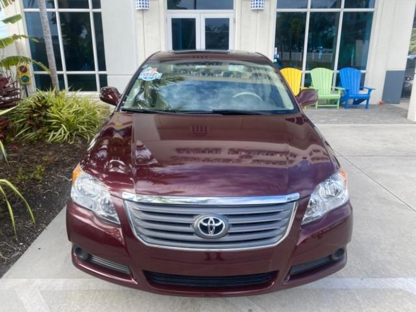 2008 Cassis Pearl /Ivory Toyota Avalon XL 1 OWNER LOW MILES 77,161 FL (4T1BK36B28U) with an 3.5L DOHC EFI 24-Valve V6 Engine engine, Automatic transmission, located at 4701 North Dixie Hwy, Pompano Beach, FL, 33064, (954) 422-2889, 26.240938, -80.123474 - OUR WEBPAGE FLORIDACARS1.COM HAS OVER 100 PHOTOS AND FREE CARFAX LINK 2008 TOYOTA AVALON TOURING 1 OWNER TIRES ARE LIKE NEW NON SMOKER CLOTH VIN: 4T1BK36B28U286740 4 T 1 B K 3 6 B 2 8 U 2 8 6 7 4 0 SEDAN 4 DR 3.5L V6 F DOHC 24V GASOLINE 28 MPG FRONT WHEEL DRIVE Features ABS Brakes Air Conditioning A - Photo#27
