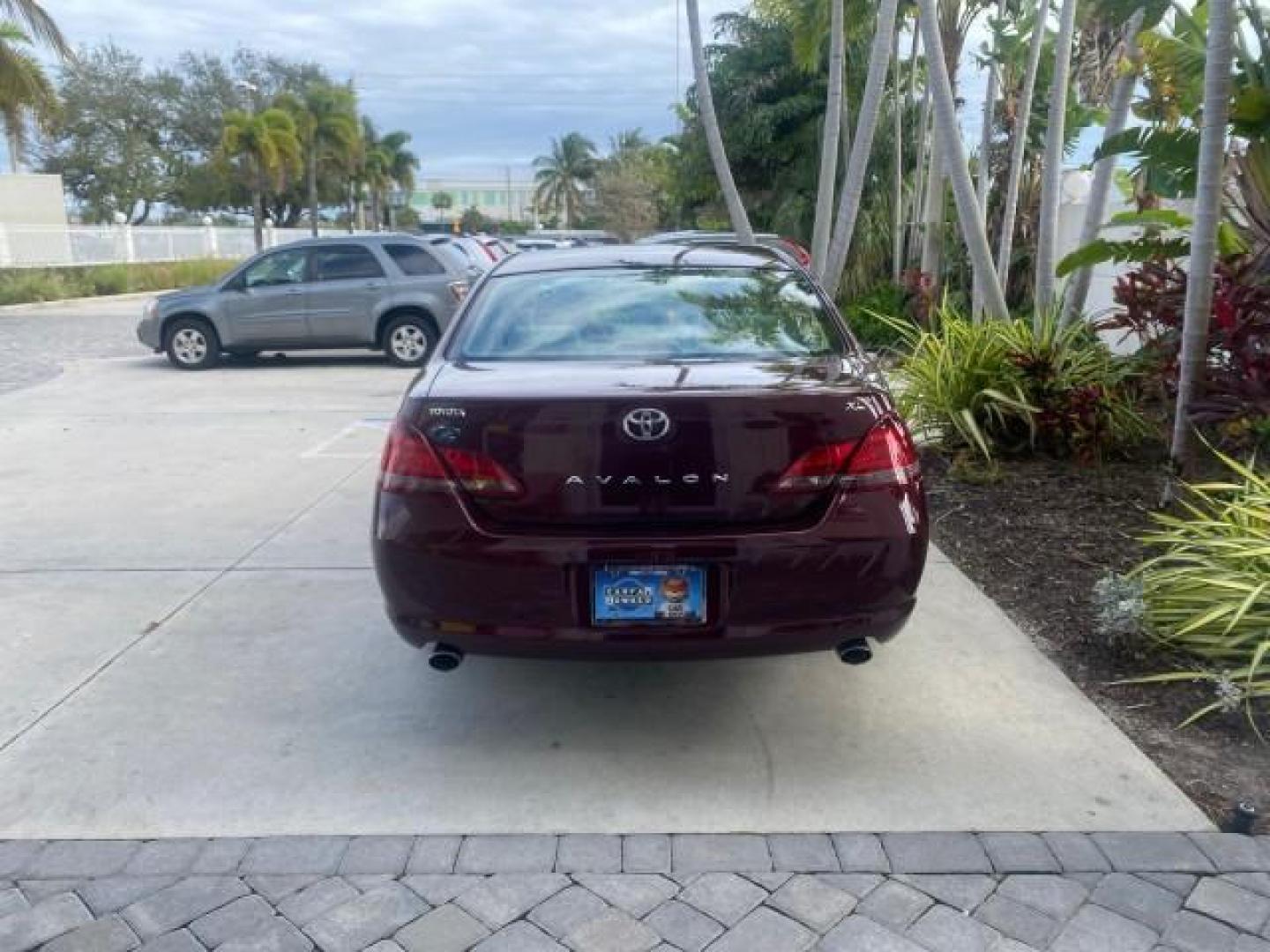2008 Cassis Pearl /Ivory Toyota Avalon XL 1 OWNER LOW MILES 77,161 FL (4T1BK36B28U) with an 3.5L DOHC EFI 24-Valve V6 Engine engine, Automatic transmission, located at 4701 North Dixie Hwy, Pompano Beach, FL, 33064, (954) 422-2889, 26.240938, -80.123474 - OUR WEBPAGE FLORIDACARS1.COM HAS OVER 100 PHOTOS AND FREE CARFAX LINK 2008 TOYOTA AVALON TOURING 1 OWNER TIRES ARE LIKE NEW NON SMOKER CLOTH VIN: 4T1BK36B28U286740 4 T 1 B K 3 6 B 2 8 U 2 8 6 7 4 0 SEDAN 4 DR 3.5L V6 F DOHC 24V GASOLINE 28 MPG FRONT WHEEL DRIVE Features ABS Brakes Air Conditioning A - Photo#34