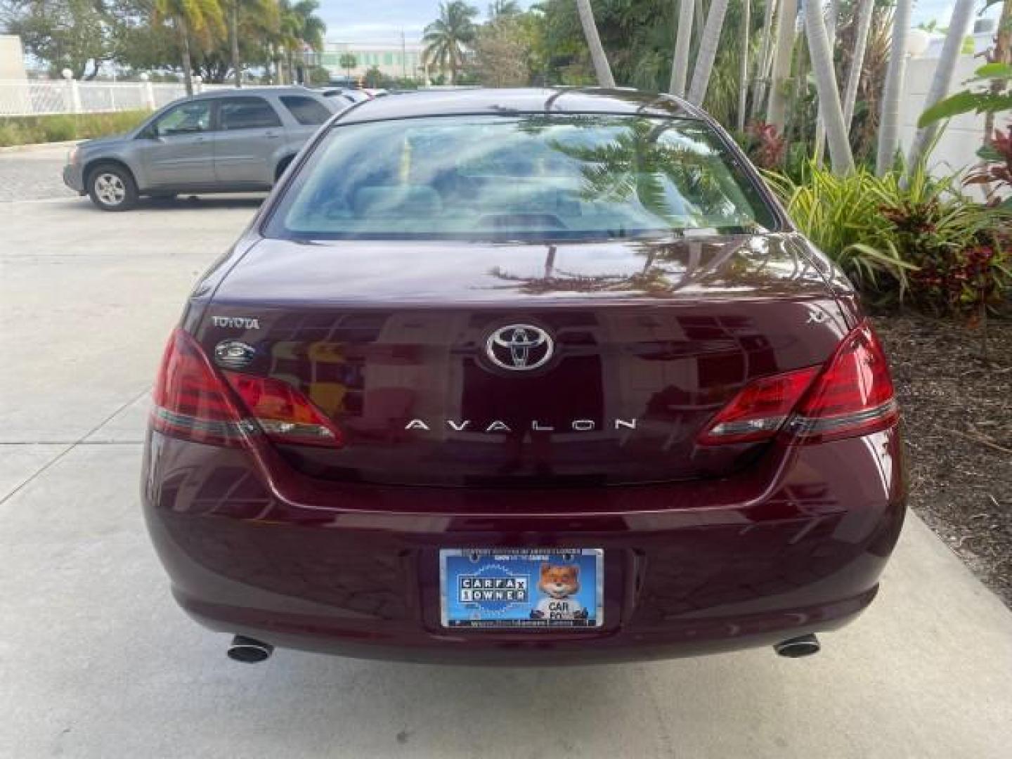 2008 Cassis Pearl /Ivory Toyota Avalon XL 1 OWNER LOW MILES 77,161 FL (4T1BK36B28U) with an 3.5L DOHC EFI 24-Valve V6 Engine engine, Automatic transmission, located at 4701 North Dixie Hwy, Pompano Beach, FL, 33064, (954) 422-2889, 26.240938, -80.123474 - OUR WEBPAGE FLORIDACARS1.COM HAS OVER 100 PHOTOS AND FREE CARFAX LINK 2008 TOYOTA AVALON TOURING 1 OWNER TIRES ARE LIKE NEW NON SMOKER CLOTH VIN: 4T1BK36B28U286740 4 T 1 B K 3 6 B 2 8 U 2 8 6 7 4 0 SEDAN 4 DR 3.5L V6 F DOHC 24V GASOLINE 28 MPG FRONT WHEEL DRIVE Features ABS Brakes Air Conditioning A - Photo#35