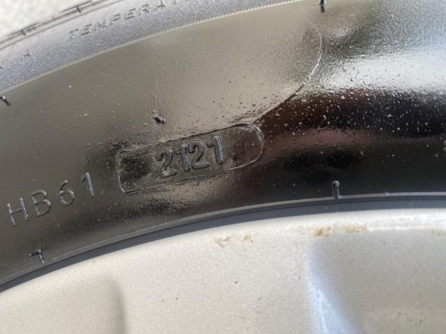 2008 Cassis Pearl /Ivory Toyota Avalon XL 1 OWNER LOW MILES 77,161 FL (4T1BK36B28U) with an 3.5L DOHC EFI 24-Valve V6 Engine engine, Automatic transmission, located at 4701 North Dixie Hwy, Pompano Beach, FL, 33064, (954) 422-2889, 26.240938, -80.123474 - OUR WEBPAGE FLORIDACARS1.COM HAS OVER 100 PHOTOS AND FREE CARFAX LINK 2008 TOYOTA AVALON TOURING 1 OWNER TIRES ARE LIKE NEW NON SMOKER CLOTH VIN: 4T1BK36B28U286740 4 T 1 B K 3 6 B 2 8 U 2 8 6 7 4 0 SEDAN 4 DR 3.5L V6 F DOHC 24V GASOLINE 28 MPG FRONT WHEEL DRIVE Features ABS Brakes Air Conditioning A - Photo#36