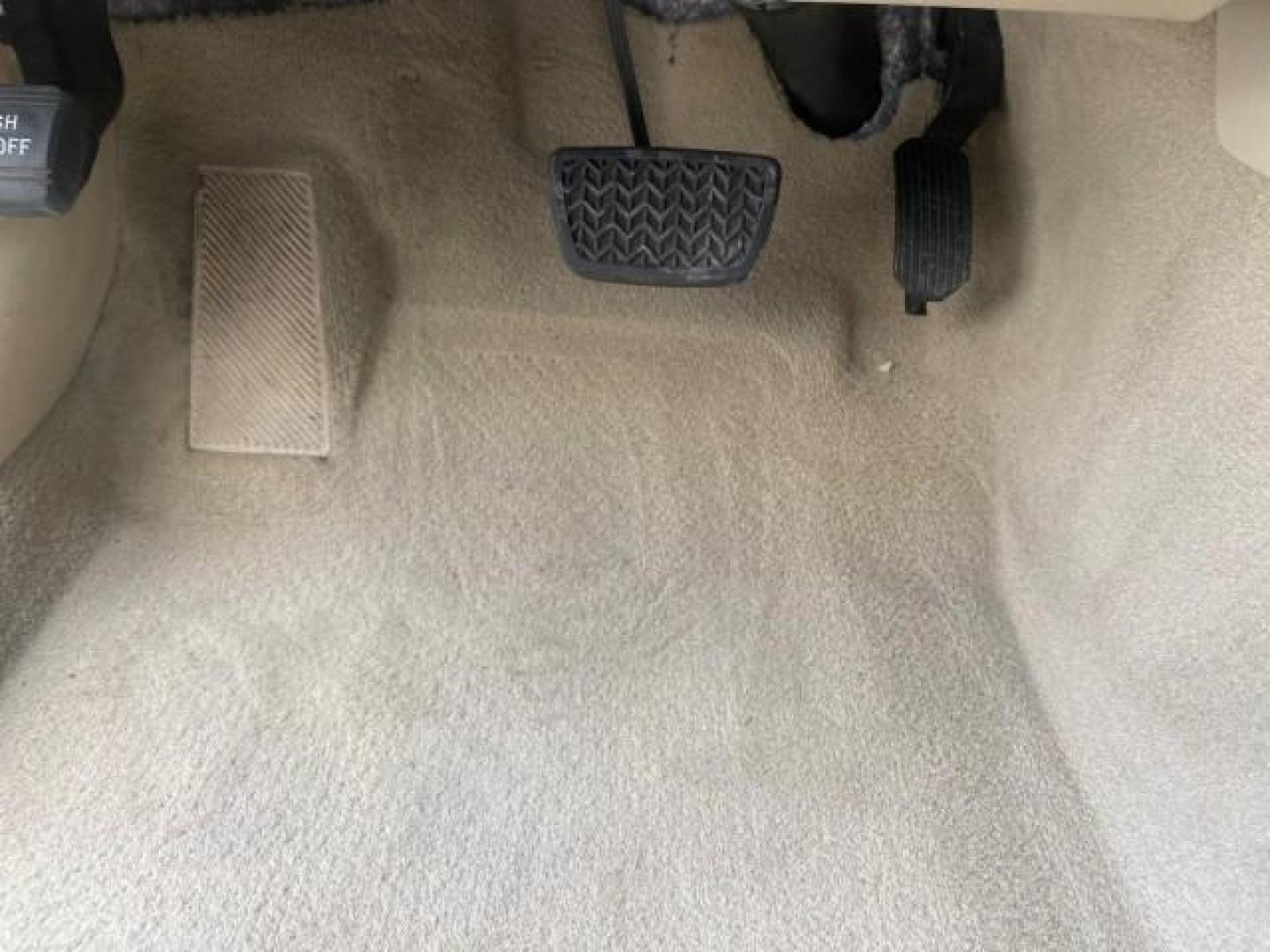 2008 Cassis Pearl /Ivory Toyota Avalon XL 1 OWNER LOW MILES 77,161 FL (4T1BK36B28U) with an 3.5L DOHC EFI 24-Valve V6 Engine engine, Automatic transmission, located at 4701 North Dixie Hwy, Pompano Beach, FL, 33064, (954) 422-2889, 26.240938, -80.123474 - OUR WEBPAGE FLORIDACARS1.COM HAS OVER 100 PHOTOS AND FREE CARFAX LINK 2008 TOYOTA AVALON TOURING 1 OWNER TIRES ARE LIKE NEW NON SMOKER CLOTH VIN: 4T1BK36B28U286740 4 T 1 B K 3 6 B 2 8 U 2 8 6 7 4 0 SEDAN 4 DR 3.5L V6 F DOHC 24V GASOLINE 28 MPG FRONT WHEEL DRIVE Features ABS Brakes Air Conditioning A - Photo#57