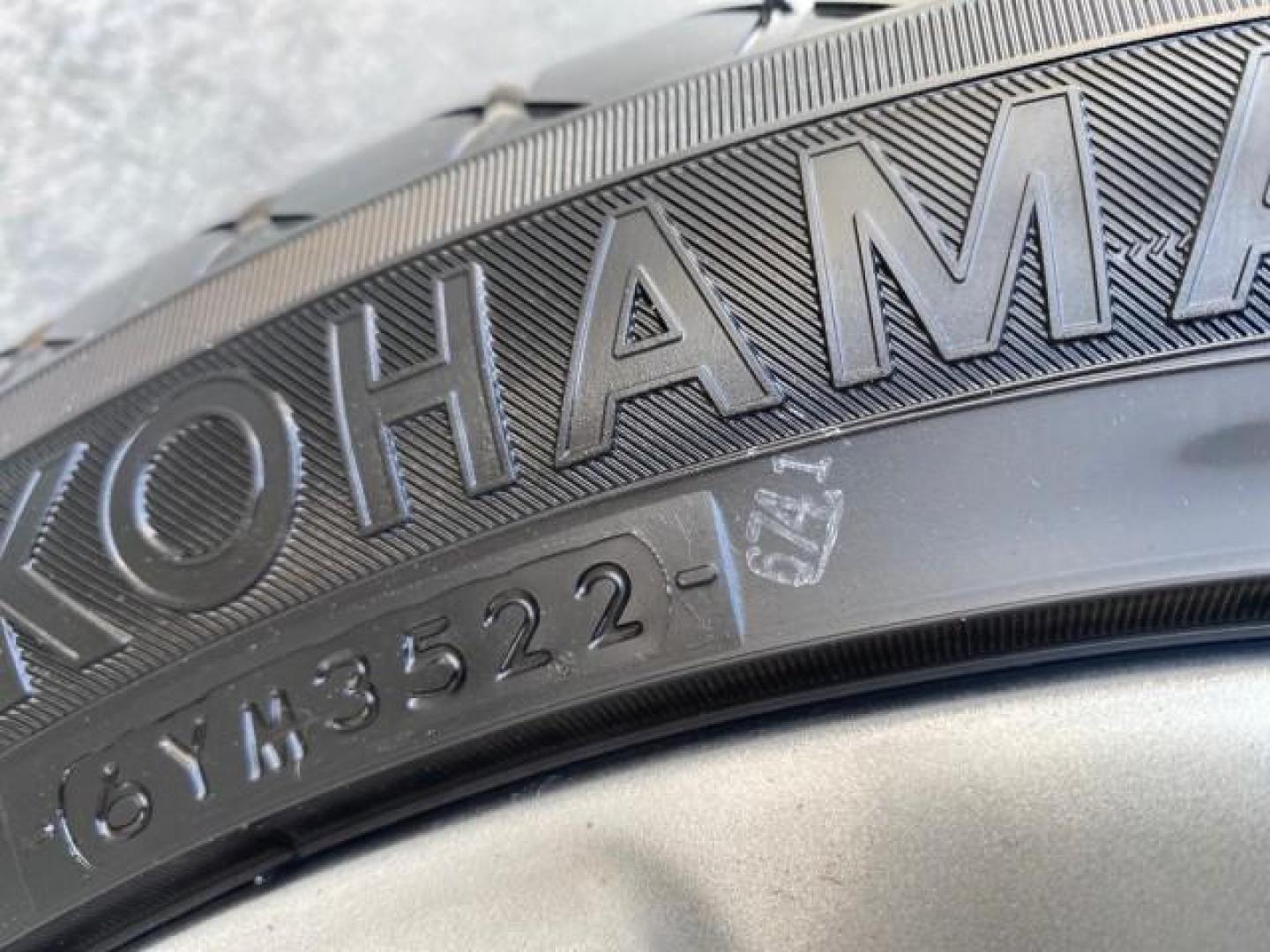 2013 Silver Frost Metallic /Graphite Black Hyundai Azera LOW MILES 12,752 LEATHER LOADED (KMHFG4JG8DA) with an 3.3L DOHC MPI 24-Valve CVVT V6 Engine engine, Automatic transmission, located at 4701 North Dixie Hwy, Pompano Beach, FL, 33064, (954) 422-2889, 26.240938, -80.123474 - OUR WEBPAGE FLORIDACARS1.COM HAS OVER 100 PHOTOS AND FREE CARFAX LINK 2013 HYUNDAI AZERA ONLY 12,752 MILES 1 OF A KIND FIND - $ ORIGINAL PRICE $32,360 VIN: KMHFG4JG8DA228283 K M H F G 4 J G 8 D A 2 2 8 2 8 3 SEDAN 4 DR 3.3L V6 F DOHC 24V GASOLINE 29 MPG FRONT WHEEL DRIVE Features ABS Brakes Air Cond - Photo#36