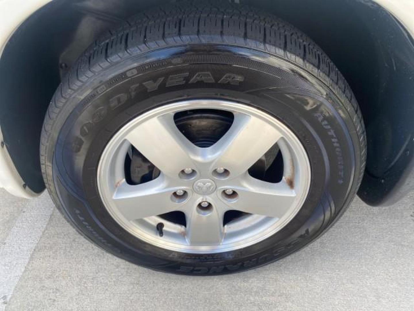 2006 Stone White /Medium Slate Gray Dodge Caravan SXT LOW MILES 28,367 1 OWNER HANDICAP LIFT (1D4GP45R96B) with an 3.3L OHV V6 Engine engine, Automatic transmission, located at 4701 North Dixie Hwy, Pompano Beach, FL, 33064, (954) 422-2889, 26.240938, -80.123474 - OUR WEBPAGE FLORIDACARS1.COM HAS OVER 100 PHOTOS AND FREE CARFAX LINK 2006 DODGE CARAVAN SXT 1 OWNER FREEDOM HANDICAP LIFT/SCOOTER VIN: 1D4GP45R96B730062 1 D 4 G P 4 5 R 9 6 B 7 3 0 0 6 2 VAN 3.3L V6 F OHV GASOLINE 26 MPG FRONT WHEEL DRIVE Features Air Conditioning Alloy Wheels AM/FM Stereo Automati- Photo#19