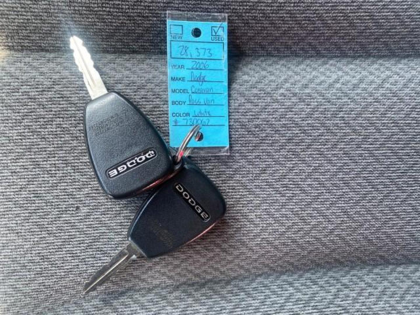 2006 Stone White /Medium Slate Gray Dodge Caravan SXT LOW MILES 28,367 1 OWNER HANDICAP LIFT (1D4GP45R96B) with an 3.3L OHV V6 Engine engine, Automatic transmission, located at 4701 North Dixie Hwy, Pompano Beach, FL, 33064, (954) 422-2889, 26.240938, -80.123474 - OUR WEBPAGE FLORIDACARS1.COM HAS OVER 100 PHOTOS AND FREE CARFAX LINK 2006 DODGE CARAVAN SXT 1 OWNER FREEDOM HANDICAP LIFT/SCOOTER VIN: 1D4GP45R96B730062 1 D 4 G P 4 5 R 9 6 B 7 3 0 0 6 2 VAN 3.3L V6 F OHV GASOLINE 26 MPG FRONT WHEEL DRIVE Features Air Conditioning Alloy Wheels AM/FM Stereo Automati- Photo#23