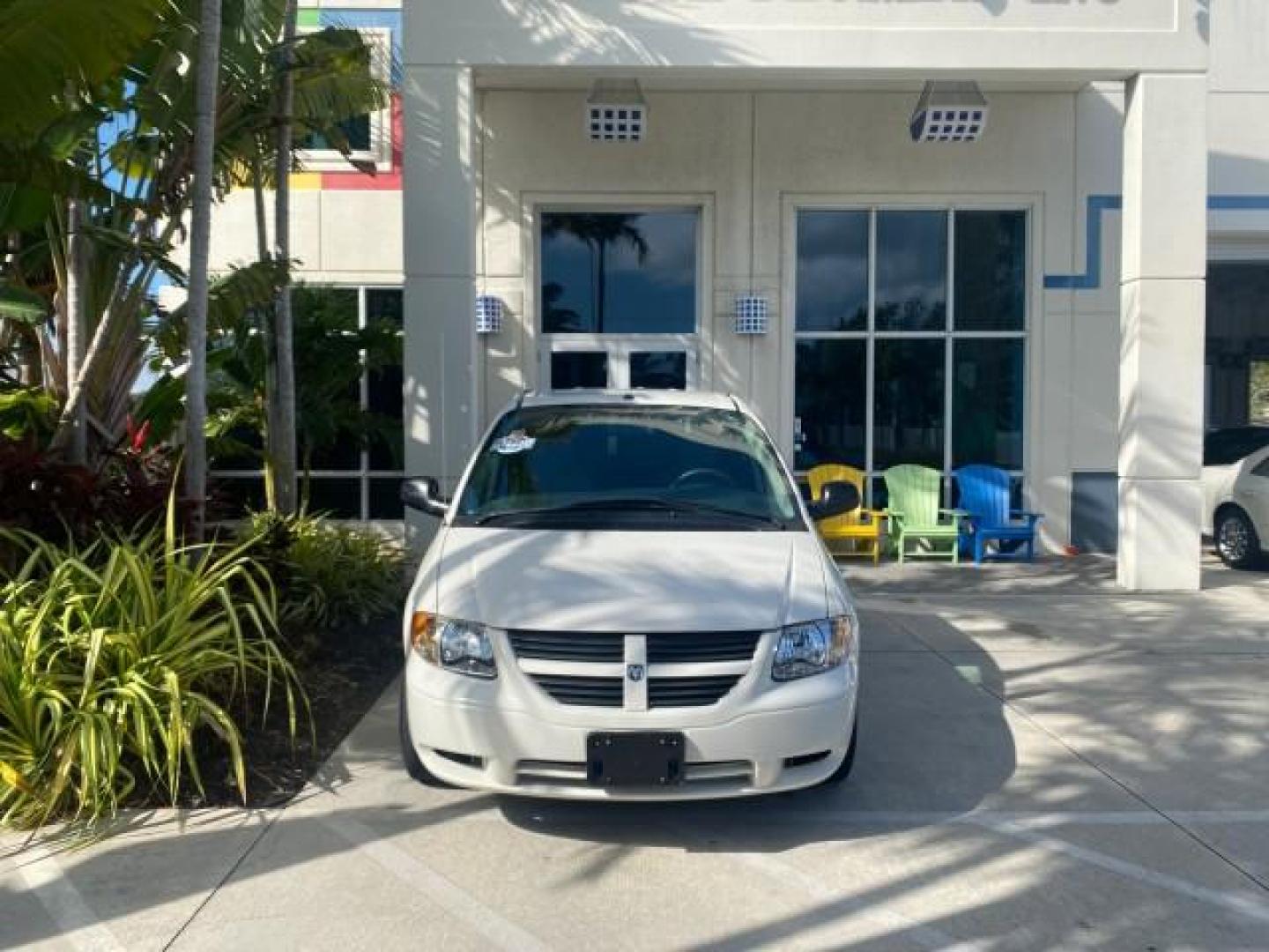 2006 Stone White /Medium Slate Gray Dodge Caravan SXT LOW MILES 28,367 1 OWNER HANDICAP LIFT (1D4GP45R96B) with an 3.3L OHV V6 Engine engine, Automatic transmission, located at 4701 North Dixie Hwy, Pompano Beach, FL, 33064, (954) 422-2889, 26.240938, -80.123474 - OUR WEBPAGE FLORIDACARS1.COM HAS OVER 100 PHOTOS AND FREE CARFAX LINK 2006 DODGE CARAVAN SXT 1 OWNER FREEDOM HANDICAP LIFT/SCOOTER VIN: 1D4GP45R96B730062 1 D 4 G P 4 5 R 9 6 B 7 3 0 0 6 2 VAN 3.3L V6 F OHV GASOLINE 26 MPG FRONT WHEEL DRIVE Features Air Conditioning Alloy Wheels AM/FM Stereo Automati- Photo#26