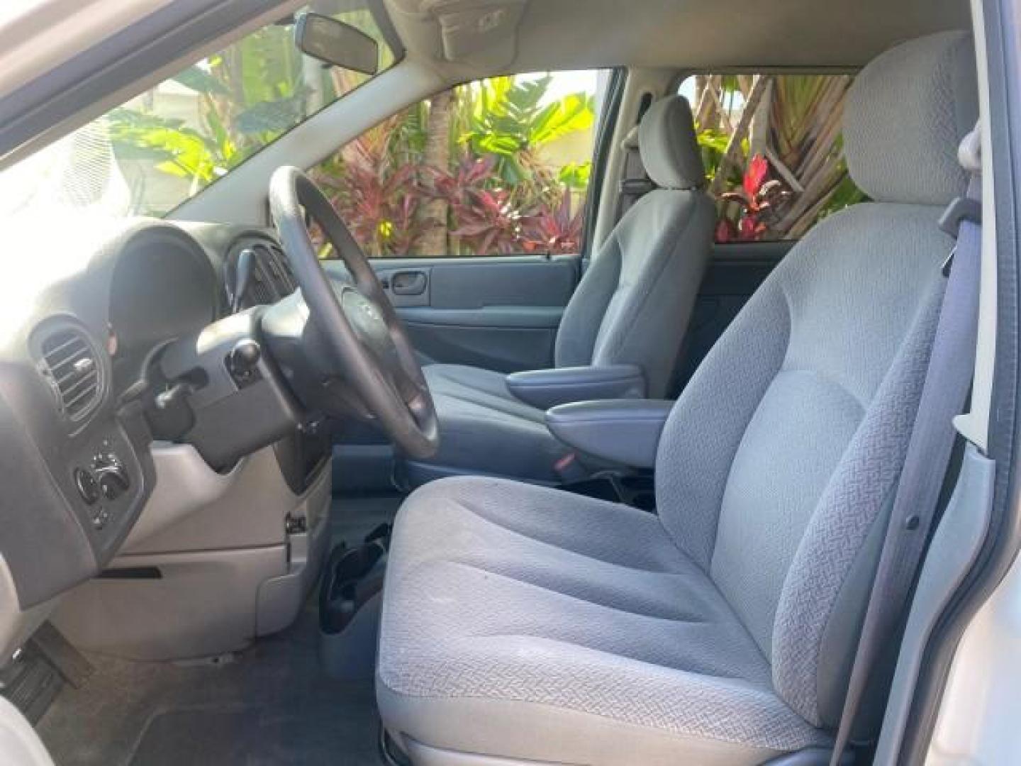 2006 Stone White /Medium Slate Gray Dodge Caravan SXT LOW MILES 28,367 1 OWNER HANDICAP LIFT (1D4GP45R96B) with an 3.3L OHV V6 Engine engine, Automatic transmission, located at 4701 North Dixie Hwy, Pompano Beach, FL, 33064, (954) 422-2889, 26.240938, -80.123474 - OUR WEBPAGE FLORIDACARS1.COM HAS OVER 100 PHOTOS AND FREE CARFAX LINK 2006 DODGE CARAVAN SXT 1 OWNER FREEDOM HANDICAP LIFT/SCOOTER VIN: 1D4GP45R96B730062 1 D 4 G P 4 5 R 9 6 B 7 3 0 0 6 2 VAN 3.3L V6 F OHV GASOLINE 26 MPG FRONT WHEEL DRIVE Features Air Conditioning Alloy Wheels AM/FM Stereo Automati- Photo#41