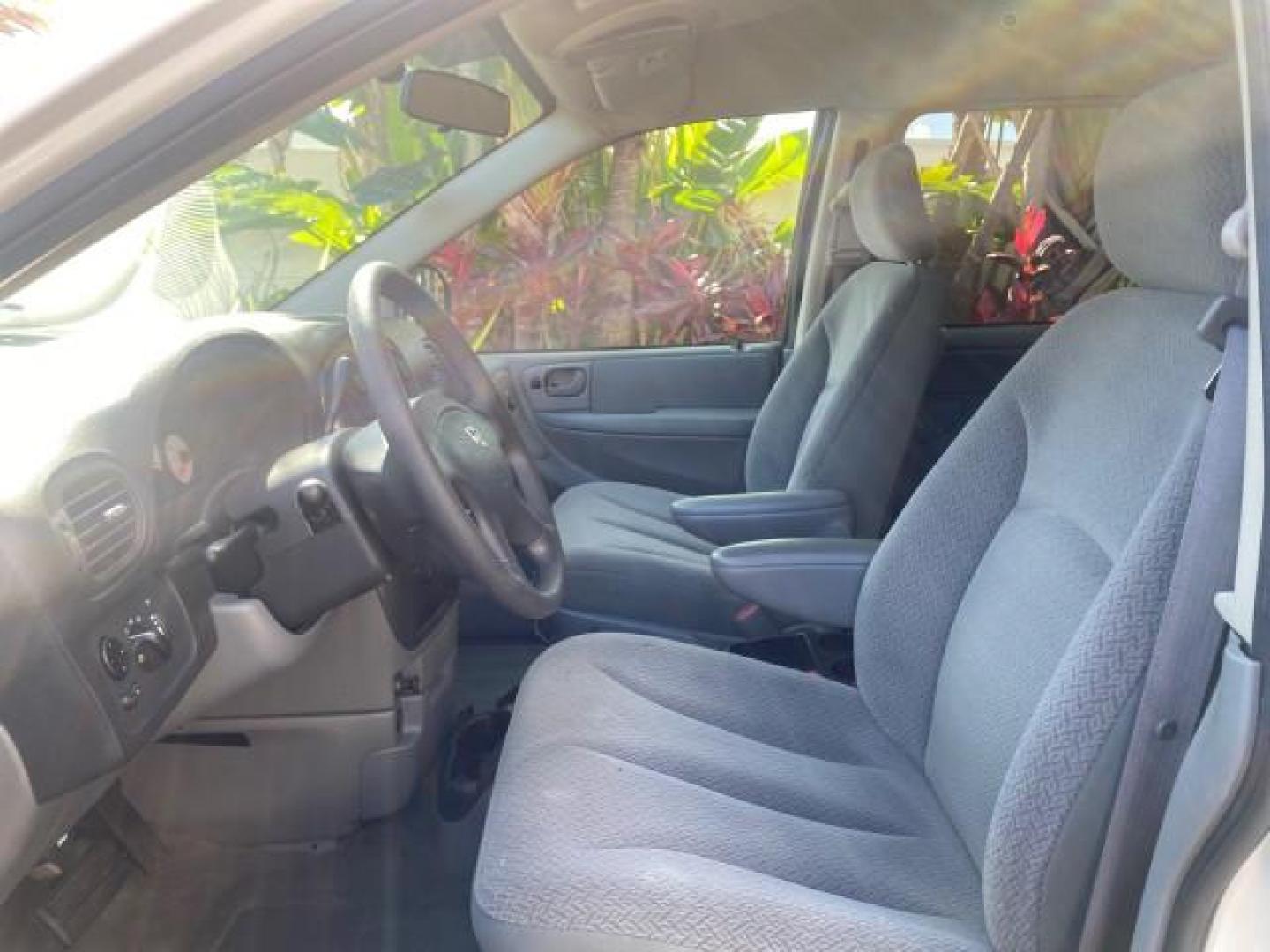 2006 Stone White /Medium Slate Gray Dodge Caravan SXT LOW MILES 28,367 1 OWNER HANDICAP LIFT (1D4GP45R96B) with an 3.3L OHV V6 Engine engine, Automatic transmission, located at 4701 North Dixie Hwy, Pompano Beach, FL, 33064, (954) 422-2889, 26.240938, -80.123474 - OUR WEBPAGE FLORIDACARS1.COM HAS OVER 100 PHOTOS AND FREE CARFAX LINK 2006 DODGE CARAVAN SXT 1 OWNER FREEDOM HANDICAP LIFT/SCOOTER VIN: 1D4GP45R96B730062 1 D 4 G P 4 5 R 9 6 B 7 3 0 0 6 2 VAN 3.3L V6 F OHV GASOLINE 26 MPG FRONT WHEEL DRIVE Features Air Conditioning Alloy Wheels AM/FM Stereo Automati- Photo#42