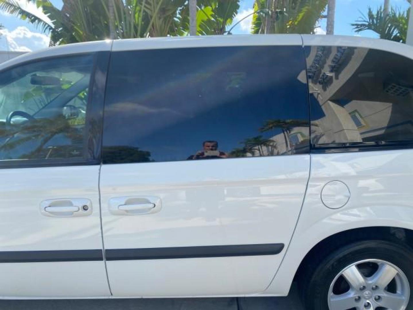 2006 Stone White /Medium Slate Gray Dodge Caravan SXT LOW MILES 28,367 1 OWNER HANDICAP LIFT (1D4GP45R96B) with an 3.3L OHV V6 Engine engine, Automatic transmission, located at 4701 North Dixie Hwy, Pompano Beach, FL, 33064, (954) 422-2889, 26.240938, -80.123474 - OUR WEBPAGE FLORIDACARS1.COM HAS OVER 100 PHOTOS AND FREE CARFAX LINK 2006 DODGE CARAVAN SXT 1 OWNER FREEDOM HANDICAP LIFT/SCOOTER VIN: 1D4GP45R96B730062 1 D 4 G P 4 5 R 9 6 B 7 3 0 0 6 2 VAN 3.3L V6 F OHV GASOLINE 26 MPG FRONT WHEEL DRIVE Features Air Conditioning Alloy Wheels AM/FM Stereo Automati- Photo#67