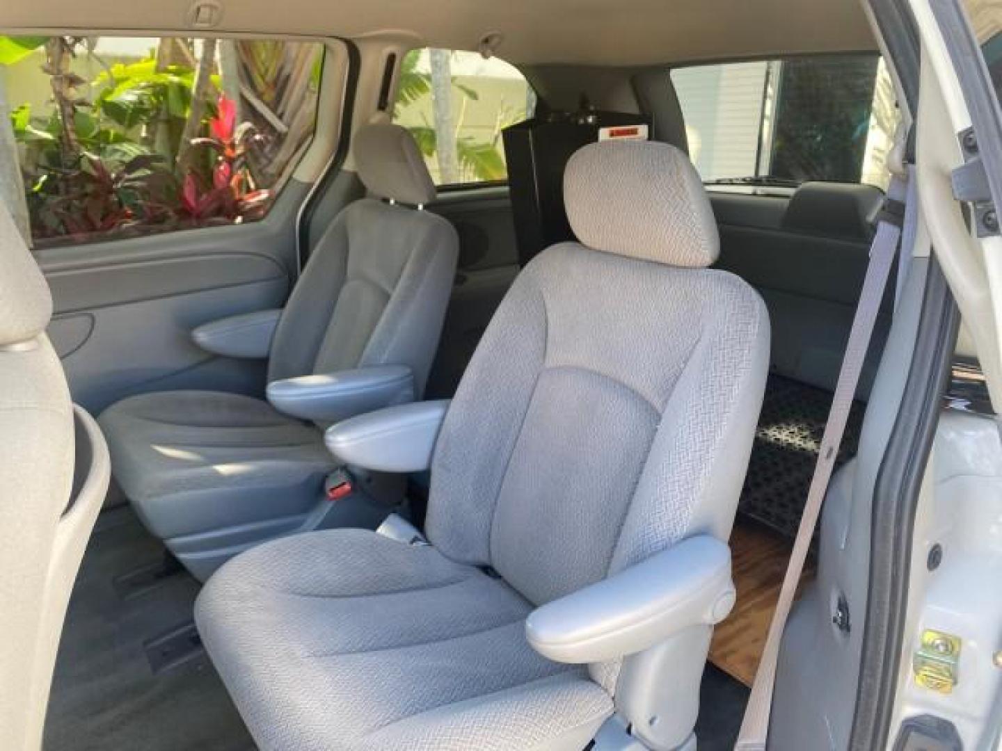 2006 Stone White /Medium Slate Gray Dodge Caravan SXT LOW MILES 28,367 1 OWNER HANDICAP LIFT (1D4GP45R96B) with an 3.3L OHV V6 Engine engine, Automatic transmission, located at 4701 North Dixie Hwy, Pompano Beach, FL, 33064, (954) 422-2889, 26.240938, -80.123474 - OUR WEBPAGE FLORIDACARS1.COM HAS OVER 100 PHOTOS AND FREE CARFAX LINK 2006 DODGE CARAVAN SXT 1 OWNER FREEDOM HANDICAP LIFT/SCOOTER VIN: 1D4GP45R96B730062 1 D 4 G P 4 5 R 9 6 B 7 3 0 0 6 2 VAN 3.3L V6 F OHV GASOLINE 26 MPG FRONT WHEEL DRIVE Features Air Conditioning Alloy Wheels AM/FM Stereo Automati- Photo#72