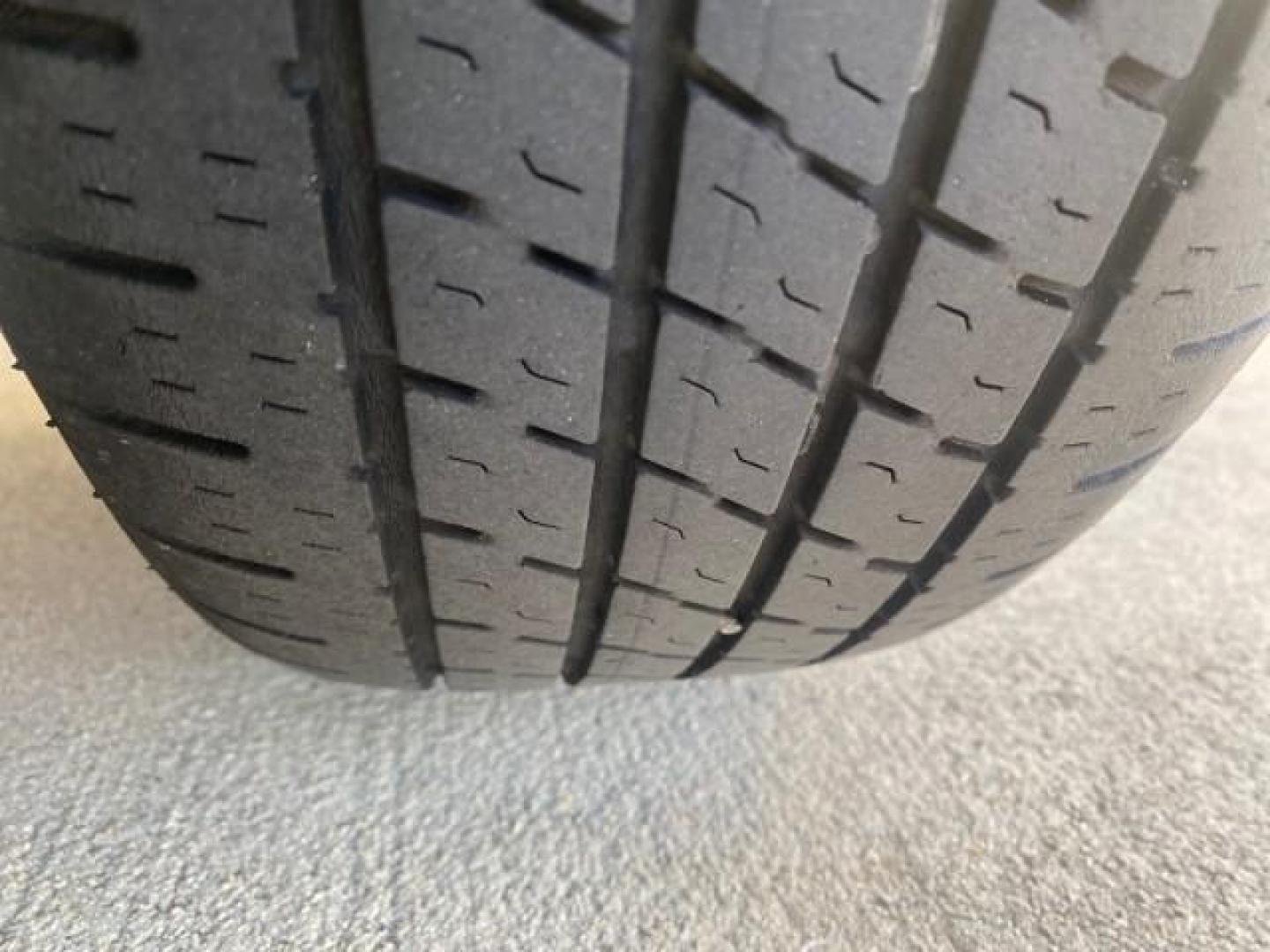 2006 Stone White /Medium Slate Gray Dodge Caravan SXT LOW MILES 28,367 1 OWNER HANDICAP LIFT (1D4GP45R96B) with an 3.3L OHV V6 Engine engine, Automatic transmission, located at 4701 North Dixie Hwy, Pompano Beach, FL, 33064, (954) 422-2889, 26.240938, -80.123474 - OUR WEBPAGE FLORIDACARS1.COM HAS OVER 100 PHOTOS AND FREE CARFAX LINK 2006 DODGE CARAVAN SXT 1 OWNER FREEDOM HANDICAP LIFT/SCOOTER VIN: 1D4GP45R96B730062 1 D 4 G P 4 5 R 9 6 B 7 3 0 0 6 2 VAN 3.3L V6 F OHV GASOLINE 26 MPG FRONT WHEEL DRIVE Features Air Conditioning Alloy Wheels AM/FM Stereo Automati- Photo#79