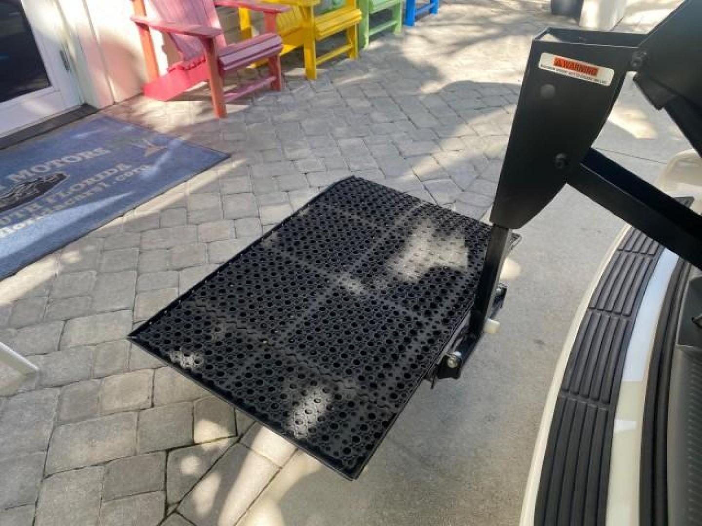 2006 Stone White /Medium Slate Gray Dodge Caravan SXT LOW MILES 28,367 1 OWNER HANDICAP LIFT (1D4GP45R96B) with an 3.3L OHV V6 Engine engine, Automatic transmission, located at 4701 North Dixie Hwy, Pompano Beach, FL, 33064, (954) 422-2889, 26.240938, -80.123474 - OUR WEBPAGE FLORIDACARS1.COM HAS OVER 100 PHOTOS AND FREE CARFAX LINK 2006 DODGE CARAVAN SXT 1 OWNER FREEDOM HANDICAP LIFT/SCOOTER VIN: 1D4GP45R96B730062 1 D 4 G P 4 5 R 9 6 B 7 3 0 0 6 2 VAN 3.3L V6 F OHV GASOLINE 26 MPG FRONT WHEEL DRIVE Features Air Conditioning Alloy Wheels AM/FM Stereo Automati- Photo#92