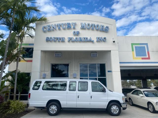 2008 Oxford White /Medium Flint Ford Econoline Wagon XLT 15 PASSENGERS E350 CLEAN (1FBSS31L78D) with an 5.4L EFI V8 Engine engine, Automatic transmission, located at 4701 North Dixie Hwy, Pompano Beach, FL, 33064, (954) 422-2889, 26.240938, -80.123474 - OUR WEBPAGE FLORIDACARS1.COM HAS OVER 100 PHOTOS AND FREE CARFAX LINK 2008 FORD E-SERIES E-350 SD XLT 15 PASSENGER VIN: 1FBSS31L78DA45023 1 F B S S 3 1 L 7 8 D A 4 5 0 2 3 VAN 5.4L V8 F SOHC 16V GASOLINE REAR WHEEL DRIVE Features ABS Brakes Air Conditioning AM/FM Stereo Automatic Transmission Barn D - Photo#0