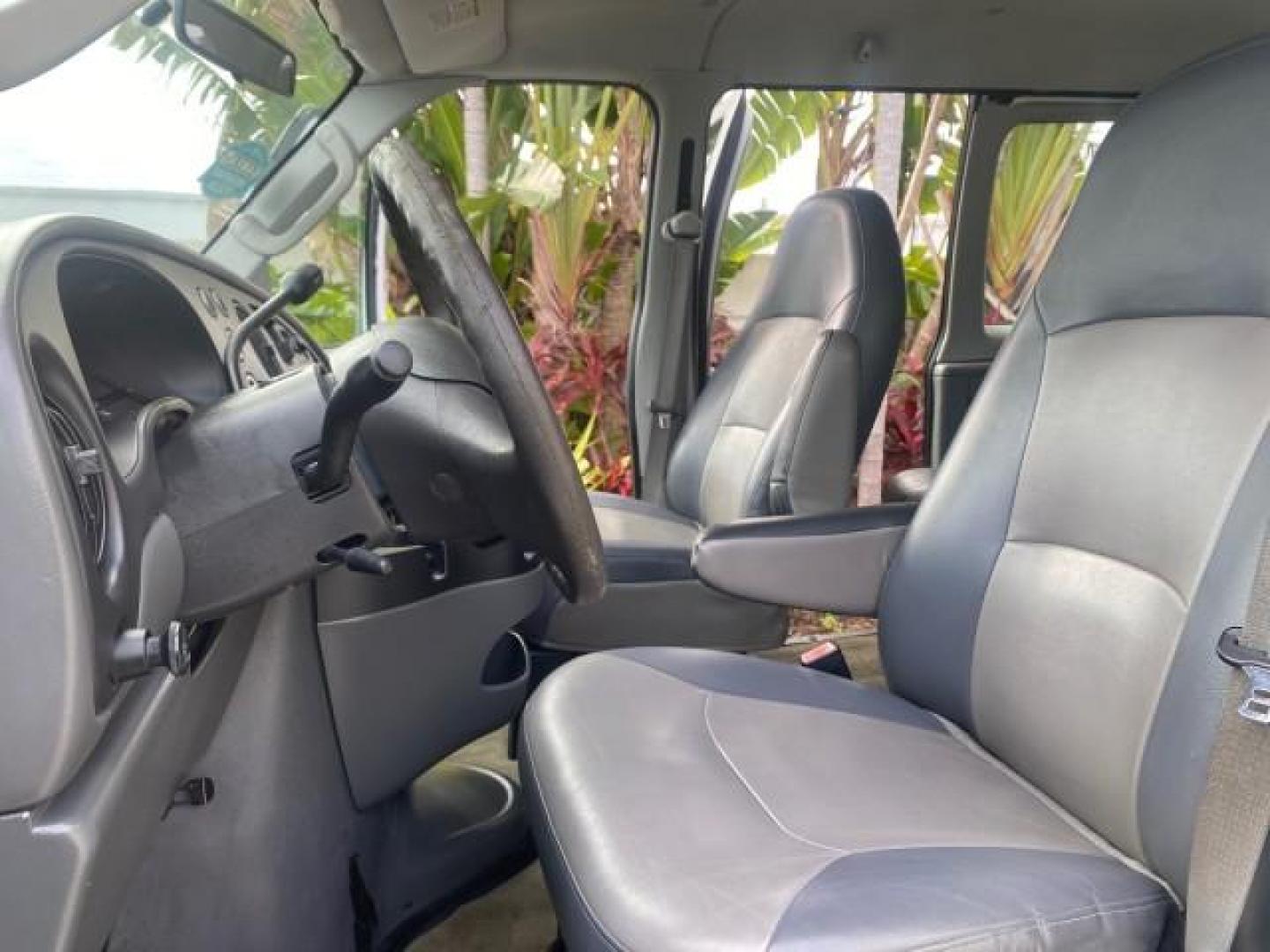 2008 Oxford White /Medium Flint Ford Econoline Wagon XLT 15 PASSENGERS E350 CLEAN (1FBSS31L78D) with an 5.4L EFI V8 Engine engine, Automatic transmission, located at 4701 North Dixie Hwy, Pompano Beach, FL, 33064, (954) 422-2889, 26.240938, -80.123474 - OUR WEBPAGE FLORIDACARS1.COM HAS OVER 100 PHOTOS AND FREE CARFAX LINK 2008 FORD E-SERIES E-350 SD XLT 15 PASSENGER VIN: 1FBSS31L78DA45023 1 F B S S 3 1 L 7 8 D A 4 5 0 2 3 VAN 5.4L V8 F SOHC 16V GASOLINE REAR WHEEL DRIVE Features ABS Brakes Air Conditioning AM/FM Stereo Automatic Transmission Barn D- Photo#10