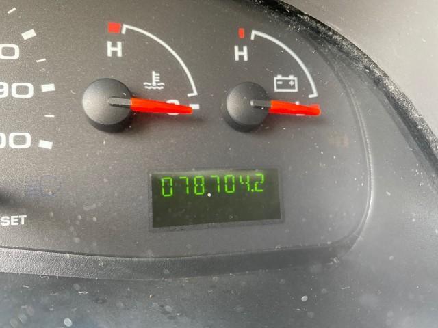 2008 Oxford White /Medium Flint Ford Econoline Wagon XLT 15 PASSENGERS E350 CLEAN (1FBSS31L78D) with an 5.4L EFI V8 Engine engine, Automatic transmission, located at 4701 North Dixie Hwy, Pompano Beach, FL, 33064, (954) 422-2889, 26.240938, -80.123474 - OUR WEBPAGE FLORIDACARS1.COM HAS OVER 100 PHOTOS AND FREE CARFAX LINK 2008 FORD E-SERIES E-350 SD XLT 15 PASSENGER VIN: 1FBSS31L78DA45023 1 F B S S 3 1 L 7 8 D A 4 5 0 2 3 VAN 5.4L V8 F SOHC 16V GASOLINE REAR WHEEL DRIVE Features ABS Brakes Air Conditioning AM/FM Stereo Automatic Transmission Barn D - Photo#18