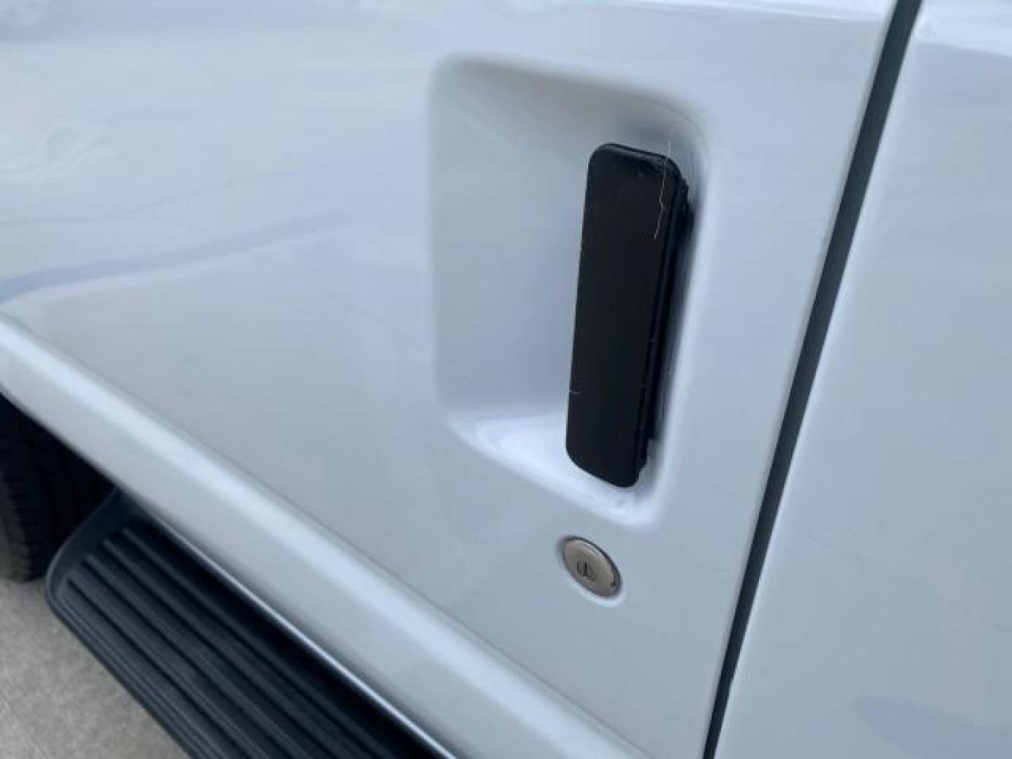 2008 Oxford White /Medium Flint Ford Econoline Wagon XLT 15 PASSENGERS E350 CLEAN (1FBSS31L78D) with an 5.4L EFI V8 Engine engine, Automatic transmission, located at 4701 North Dixie Hwy, Pompano Beach, FL, 33064, (954) 422-2889, 26.240938, -80.123474 - OUR WEBPAGE FLORIDACARS1.COM HAS OVER 100 PHOTOS AND FREE CARFAX LINK 2008 FORD E-SERIES E-350 SD XLT 15 PASSENGER VIN: 1FBSS31L78DA45023 1 F B S S 3 1 L 7 8 D A 4 5 0 2 3 VAN 5.4L V8 F SOHC 16V GASOLINE REAR WHEEL DRIVE Features ABS Brakes Air Conditioning AM/FM Stereo Automatic Transmission Barn D- Photo#38