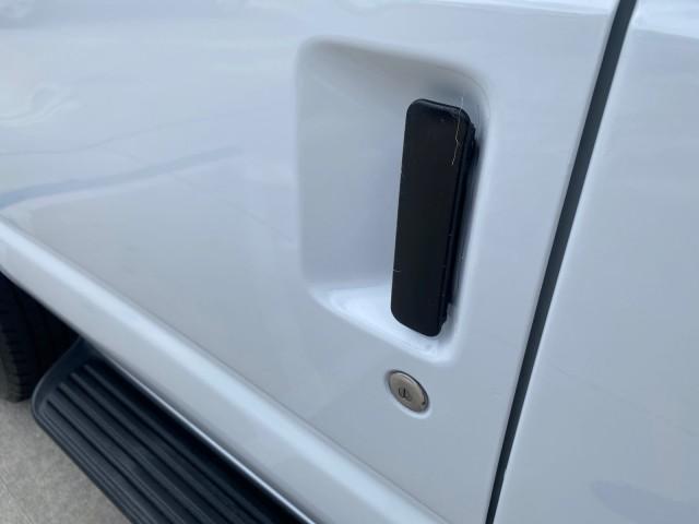 2008 Oxford White /Medium Flint Ford Econoline Wagon XLT 15 PASSENGERS E350 CLEAN (1FBSS31L78D) with an 5.4L EFI V8 Engine engine, Automatic transmission, located at 4701 North Dixie Hwy, Pompano Beach, FL, 33064, (954) 422-2889, 26.240938, -80.123474 - OUR WEBPAGE FLORIDACARS1.COM HAS OVER 100 PHOTOS AND FREE CARFAX LINK 2008 FORD E-SERIES E-350 SD XLT 15 PASSENGER VIN: 1FBSS31L78DA45023 1 F B S S 3 1 L 7 8 D A 4 5 0 2 3 VAN 5.4L V8 F SOHC 16V GASOLINE REAR WHEEL DRIVE Features ABS Brakes Air Conditioning AM/FM Stereo Automatic Transmission Barn D - Photo#38