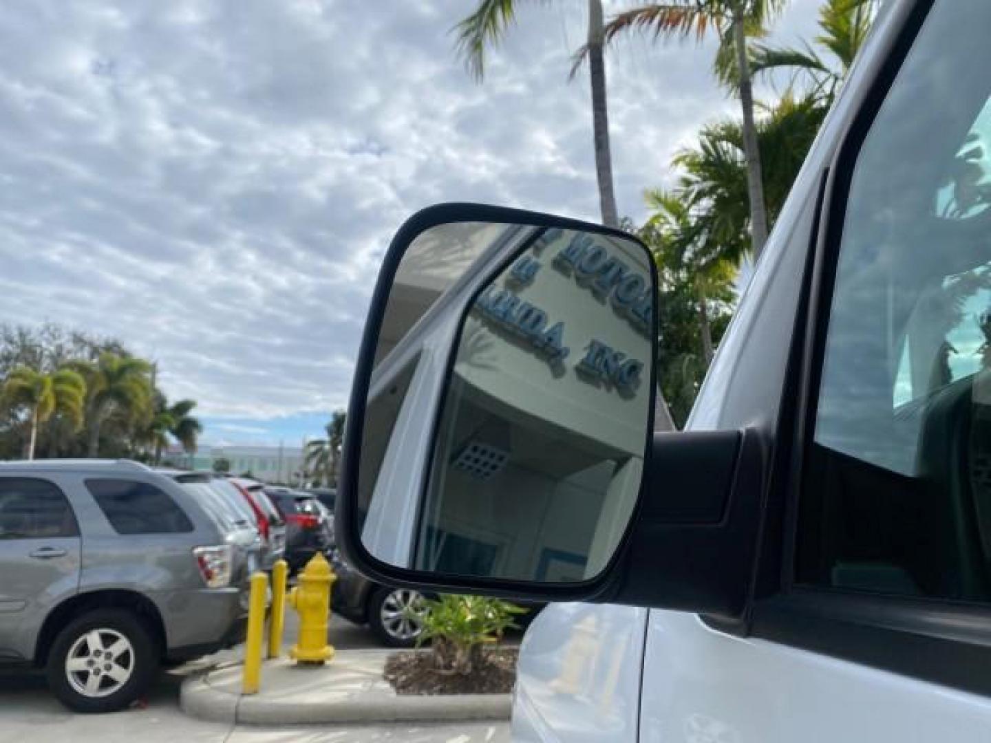 2008 Oxford White /Medium Flint Ford Econoline Wagon XLT 15 PASSENGERS E350 CLEAN (1FBSS31L78D) with an 5.4L EFI V8 Engine engine, Automatic transmission, located at 4701 North Dixie Hwy, Pompano Beach, FL, 33064, (954) 422-2889, 26.240938, -80.123474 - OUR WEBPAGE FLORIDACARS1.COM HAS OVER 100 PHOTOS AND FREE CARFAX LINK 2008 FORD E-SERIES E-350 SD XLT 15 PASSENGER VIN: 1FBSS31L78DA45023 1 F B S S 3 1 L 7 8 D A 4 5 0 2 3 VAN 5.4L V8 F SOHC 16V GASOLINE REAR WHEEL DRIVE Features ABS Brakes Air Conditioning AM/FM Stereo Automatic Transmission Barn D- Photo#39
