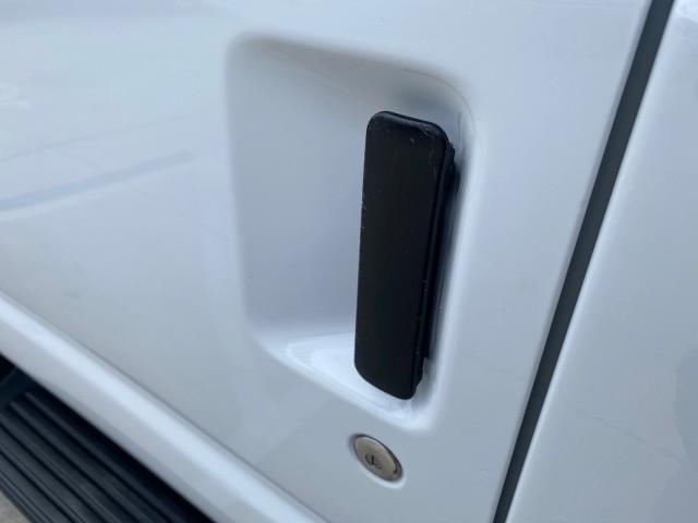 2008 Oxford White /Medium Flint Ford Econoline Wagon XLT 15 PASSENGERS E350 CLEAN (1FBSS31L78D) with an 5.4L EFI V8 Engine engine, Automatic transmission, located at 4701 North Dixie Hwy, Pompano Beach, FL, 33064, (954) 422-2889, 26.240938, -80.123474 - OUR WEBPAGE FLORIDACARS1.COM HAS OVER 100 PHOTOS AND FREE CARFAX LINK 2008 FORD E-SERIES E-350 SD XLT 15 PASSENGER VIN: 1FBSS31L78DA45023 1 F B S S 3 1 L 7 8 D A 4 5 0 2 3 VAN 5.4L V8 F SOHC 16V GASOLINE REAR WHEEL DRIVE Features ABS Brakes Air Conditioning AM/FM Stereo Automatic Transmission Barn D - Photo#43