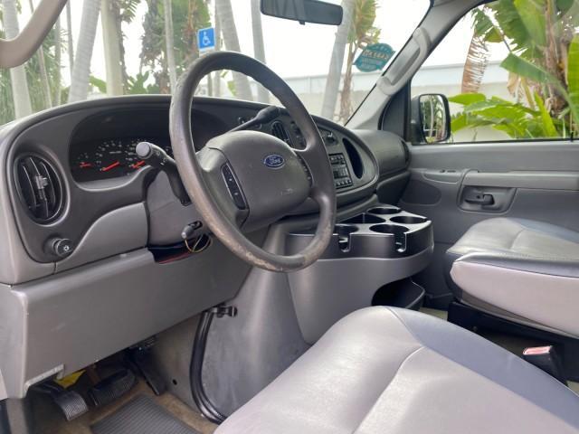 2008 Oxford White /Medium Flint Ford Econoline Wagon XLT 15 PASSENGERS E350 CLEAN (1FBSS31L78D) with an 5.4L EFI V8 Engine engine, Automatic transmission, located at 4701 North Dixie Hwy, Pompano Beach, FL, 33064, (954) 422-2889, 26.240938, -80.123474 - OUR WEBPAGE FLORIDACARS1.COM HAS OVER 100 PHOTOS AND FREE CARFAX LINK 2008 FORD E-SERIES E-350 SD XLT 15 PASSENGER VIN: 1FBSS31L78DA45023 1 F B S S 3 1 L 7 8 D A 4 5 0 2 3 VAN 5.4L V8 F SOHC 16V GASOLINE REAR WHEEL DRIVE Features ABS Brakes Air Conditioning AM/FM Stereo Automatic Transmission Barn D - Photo#47