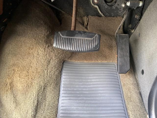 2008 Oxford White /Medium Flint Ford Econoline Wagon XLT 15 PASSENGERS E350 CLEAN (1FBSS31L78D) with an 5.4L EFI V8 Engine engine, Automatic transmission, located at 4701 North Dixie Hwy, Pompano Beach, FL, 33064, (954) 422-2889, 26.240938, -80.123474 - OUR WEBPAGE FLORIDACARS1.COM HAS OVER 100 PHOTOS AND FREE CARFAX LINK 2008 FORD E-SERIES E-350 SD XLT 15 PASSENGER VIN: 1FBSS31L78DA45023 1 F B S S 3 1 L 7 8 D A 4 5 0 2 3 VAN 5.4L V8 F SOHC 16V GASOLINE REAR WHEEL DRIVE Features ABS Brakes Air Conditioning AM/FM Stereo Automatic Transmission Barn D - Photo#55