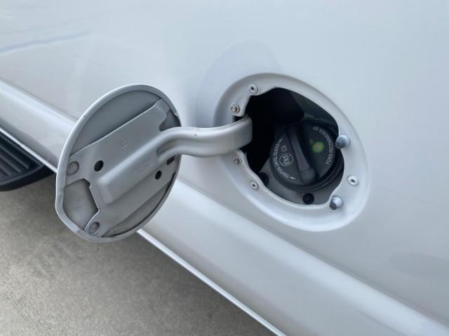 2008 Oxford White /Medium Flint Ford Econoline Wagon XLT 15 PASSENGERS E350 CLEAN (1FBSS31L78D) with an 5.4L EFI V8 Engine engine, Automatic transmission, located at 4701 North Dixie Hwy, Pompano Beach, FL, 33064, (954) 422-2889, 26.240938, -80.123474 - OUR WEBPAGE FLORIDACARS1.COM HAS OVER 100 PHOTOS AND FREE CARFAX LINK 2008 FORD E-SERIES E-350 SD XLT 15 PASSENGER VIN: 1FBSS31L78DA45023 1 F B S S 3 1 L 7 8 D A 4 5 0 2 3 VAN 5.4L V8 F SOHC 16V GASOLINE REAR WHEEL DRIVE Features ABS Brakes Air Conditioning AM/FM Stereo Automatic Transmission Barn D - Photo#96