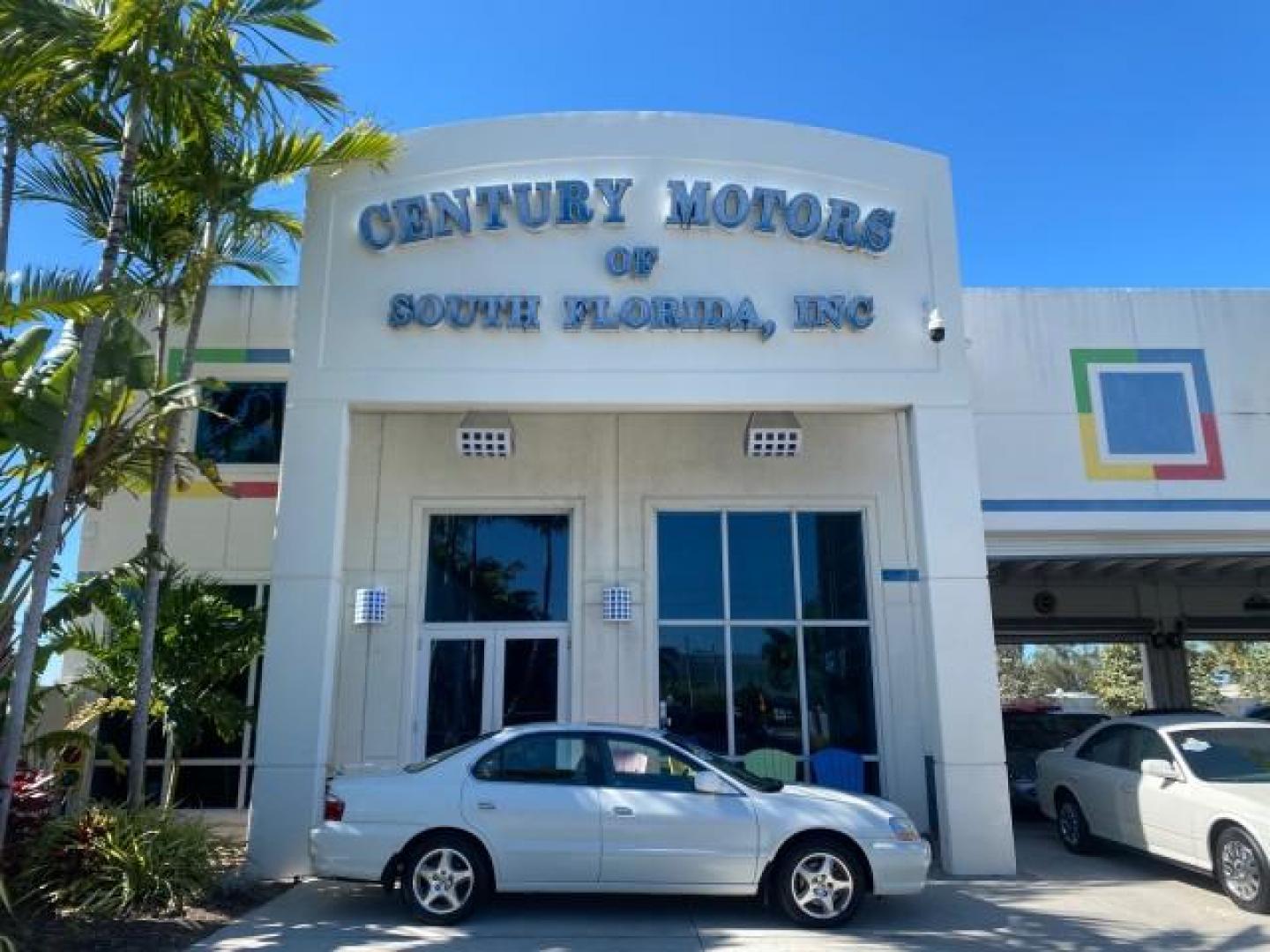 2003 White Diamond /Parchment Acura TL LOW MILES 54,758 1 OWNER FLORIDA (19UUA56673A) with an 3.2L SOHC PGM-FI 24-Valve V6 Engine engine, Automatic transmission, located at 4701 North Dixie Hwy, Pompano Beach, FL, 33064, (954) 422-2889, 26.240938, -80.123474 - OUR WEBPAGE FLORIDACARS1.COM HAS OVER 100 PHOTOS AND FREE CARFAX LINK 2003 ACURA TL 3.2 1 OWNER VIN: 19UUA56673A005753 1 9 U U A 5 6 6 7 3 A 0 0 5 7 5 3 SEDAN 4 DR 3.2L V6 F SOHC 24V GASOLINE 29 MPG FRONT WHEEL DRIVE Features ABS Brakes Air Conditioning Alloy Wheels AM/FM Stereo Automatic Transmissi - Photo#0