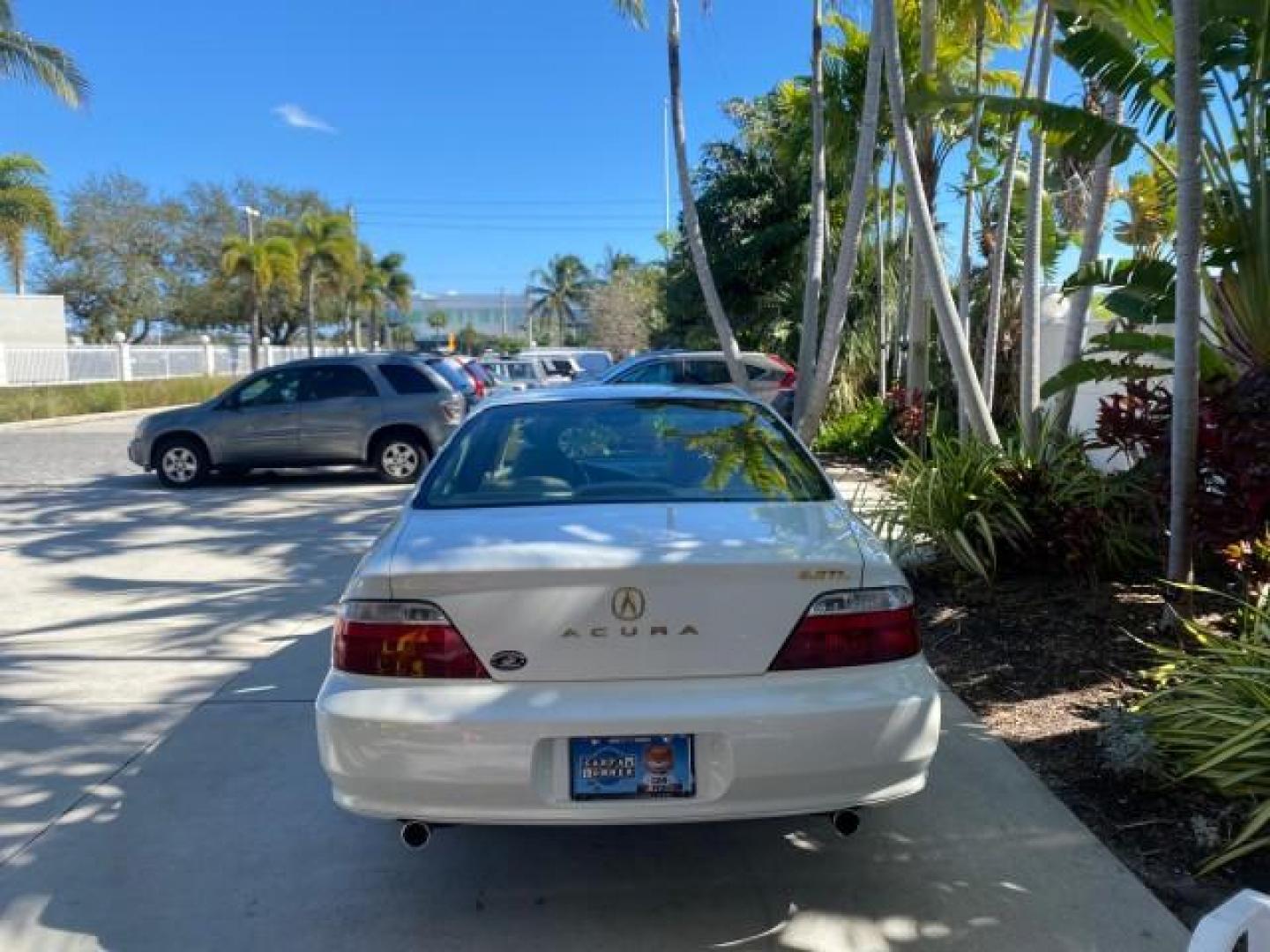 2003 White Diamond /Parchment Acura TL LOW MILES 54,758 1 OWNER FLORIDA (19UUA56673A) with an 3.2L SOHC PGM-FI 24-Valve V6 Engine engine, Automatic transmission, located at 4701 North Dixie Hwy, Pompano Beach, FL, 33064, (954) 422-2889, 26.240938, -80.123474 - OUR WEBPAGE FLORIDACARS1.COM HAS OVER 100 PHOTOS AND FREE CARFAX LINK 2003 ACURA TL 3.2 1 OWNER VIN: 19UUA56673A005753 1 9 U U A 5 6 6 7 3 A 0 0 5 7 5 3 SEDAN 4 DR 3.2L V6 F SOHC 24V GASOLINE 29 MPG FRONT WHEEL DRIVE Features ABS Brakes Air Conditioning Alloy Wheels AM/FM Stereo Automatic Transmissi - Photo#6