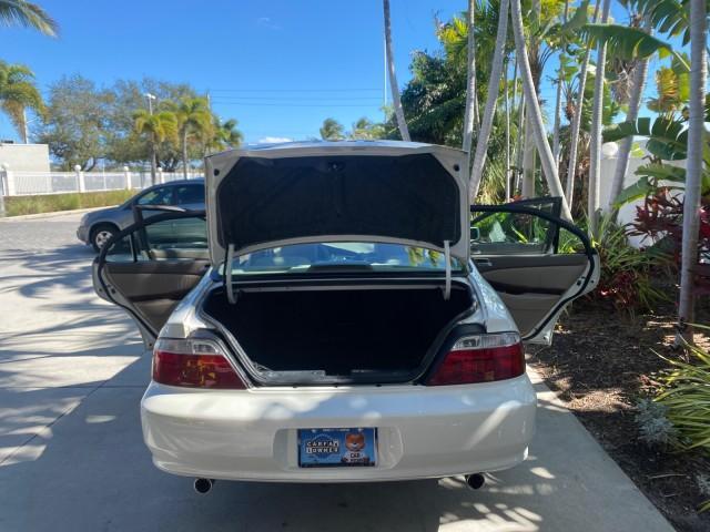 2003 White Diamond /Parchment Acura TL LOW MILES 54,758 1 OWNER FLORIDA (19UUA56673A) with an 3.2L SOHC PGM-FI 24-Valve V6 Engine engine, Automatic transmission, located at 4701 North Dixie Hwy, Pompano Beach, FL, 33064, (954) 422-2889, 26.240938, -80.123474 - OUR WEBPAGE FLORIDACARS1.COM HAS OVER 100 PHOTOS AND FREE CARFAX LINK 2003 ACURA TL 3.2 1 OWNER VIN: 19UUA56673A005753 1 9 U U A 5 6 6 7 3 A 0 0 5 7 5 3 SEDAN 4 DR 3.2L V6 F SOHC 24V GASOLINE 29 MPG FRONT WHEEL DRIVE Features ABS Brakes Air Conditioning Alloy Wheels AM/FM Stereo Automatic Transmissi - Photo#15
