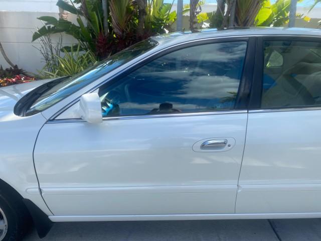 2003 White Diamond /Parchment Acura TL LOW MILES 54,758 1 OWNER FLORIDA (19UUA56673A) with an 3.2L SOHC PGM-FI 24-Valve V6 Engine engine, Automatic transmission, located at 4701 North Dixie Hwy, Pompano Beach, FL, 33064, (954) 422-2889, 26.240938, -80.123474 - OUR WEBPAGE FLORIDACARS1.COM HAS OVER 100 PHOTOS AND FREE CARFAX LINK 2003 ACURA TL 3.2 1 OWNER VIN: 19UUA56673A005753 1 9 U U A 5 6 6 7 3 A 0 0 5 7 5 3 SEDAN 4 DR 3.2L V6 F SOHC 24V GASOLINE 29 MPG FRONT WHEEL DRIVE Features ABS Brakes Air Conditioning Alloy Wheels AM/FM Stereo Automatic Transmissi - Photo#39