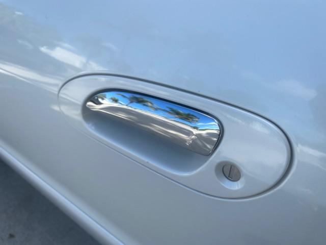 2003 White Diamond /Parchment Acura TL LOW MILES 54,758 1 OWNER FLORIDA (19UUA56673A) with an 3.2L SOHC PGM-FI 24-Valve V6 Engine engine, Automatic transmission, located at 4701 North Dixie Hwy, Pompano Beach, FL, 33064, (954) 422-2889, 26.240938, -80.123474 - OUR WEBPAGE FLORIDACARS1.COM HAS OVER 100 PHOTOS AND FREE CARFAX LINK 2003 ACURA TL 3.2 1 OWNER VIN: 19UUA56673A005753 1 9 U U A 5 6 6 7 3 A 0 0 5 7 5 3 SEDAN 4 DR 3.2L V6 F SOHC 24V GASOLINE 29 MPG FRONT WHEEL DRIVE Features ABS Brakes Air Conditioning Alloy Wheels AM/FM Stereo Automatic Transmissi - Photo#40